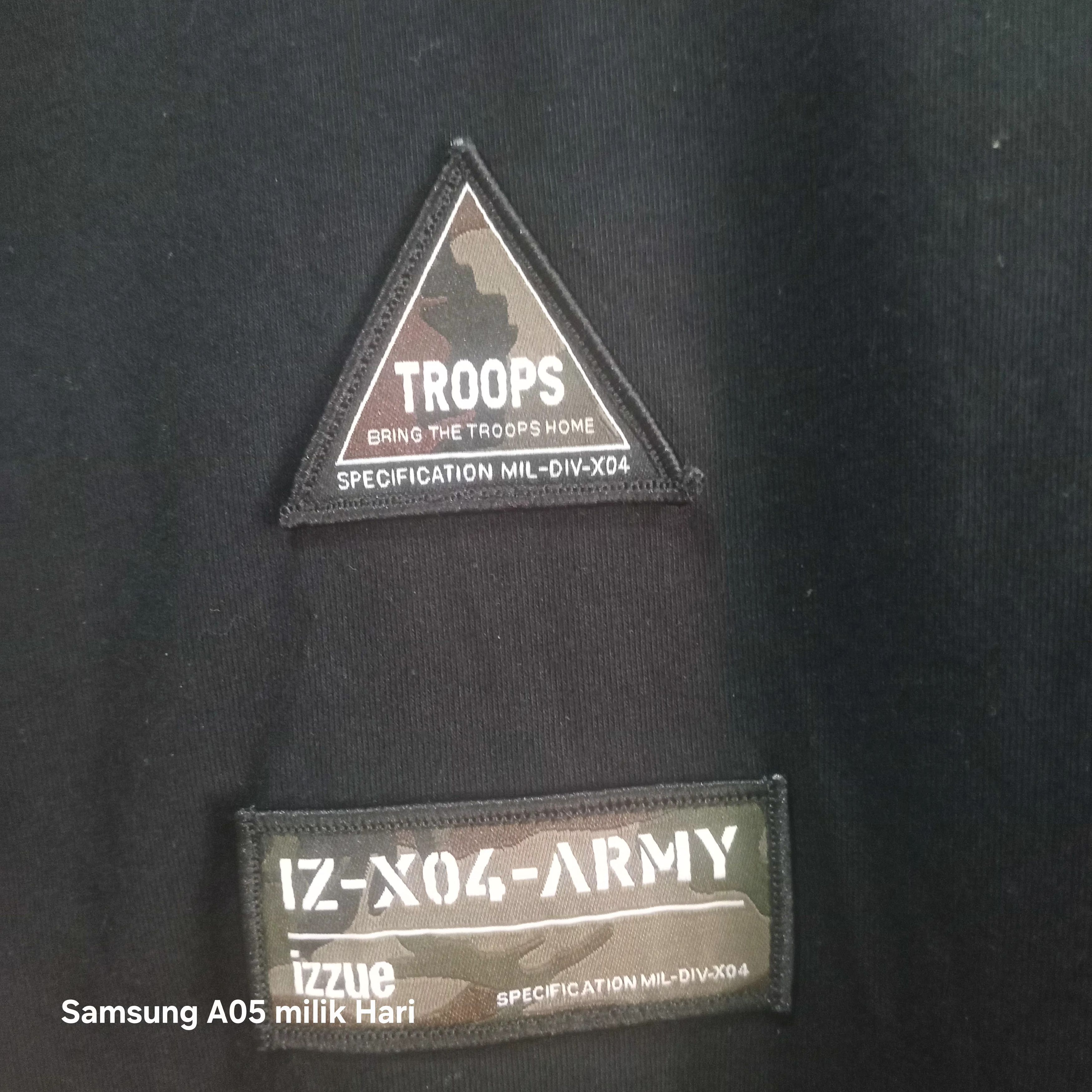 izzue IZZUE ARMY SHORT SLEEVE Size US M / EU 48-50 / 2 - 5 Thumbnail