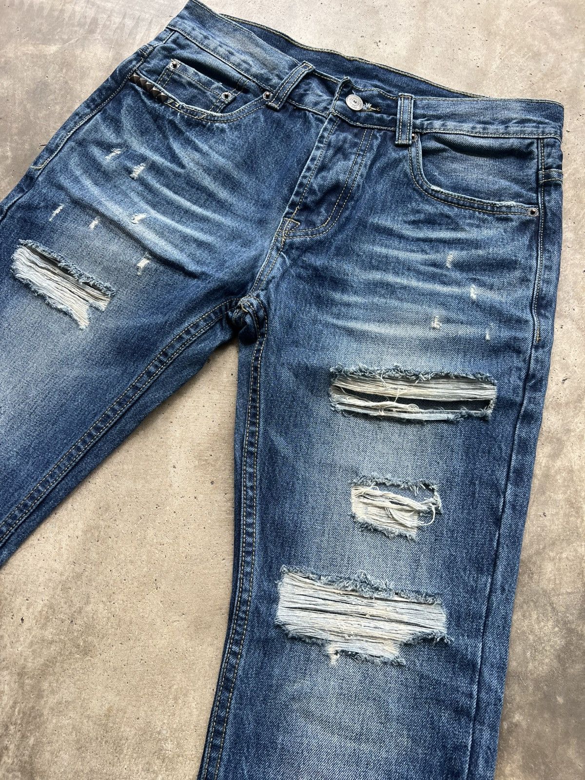 Hysteric Glamour Hysteric Glamour Fade Studded Punk Distressed Jeans Size US 30 / EU 46 - 4 Thumbnail