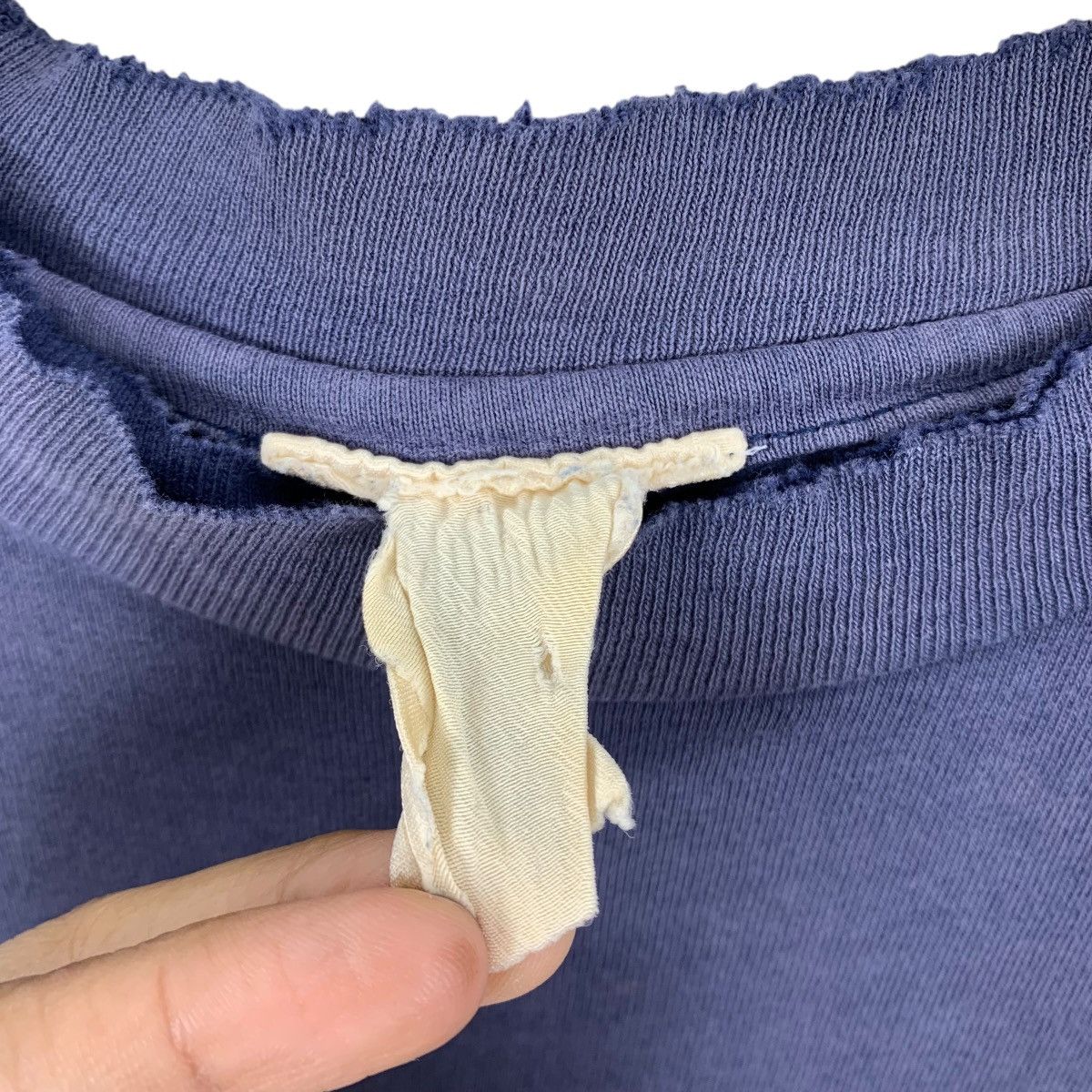 Vintage Vintage 90s DISTRESSED CUSTOM WORKS Surf SkateTrashed Tshirt Size US M / EU 48-50 / 2 - 6 Thumbnail