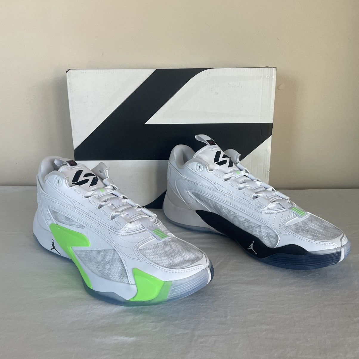 Jordan Brand × Nike Jordan Luka 2 Trick Shot Mens US Size 9.5 DX8733-103 Size US 9.5 / EU 42-43 - 4 Thumbnail