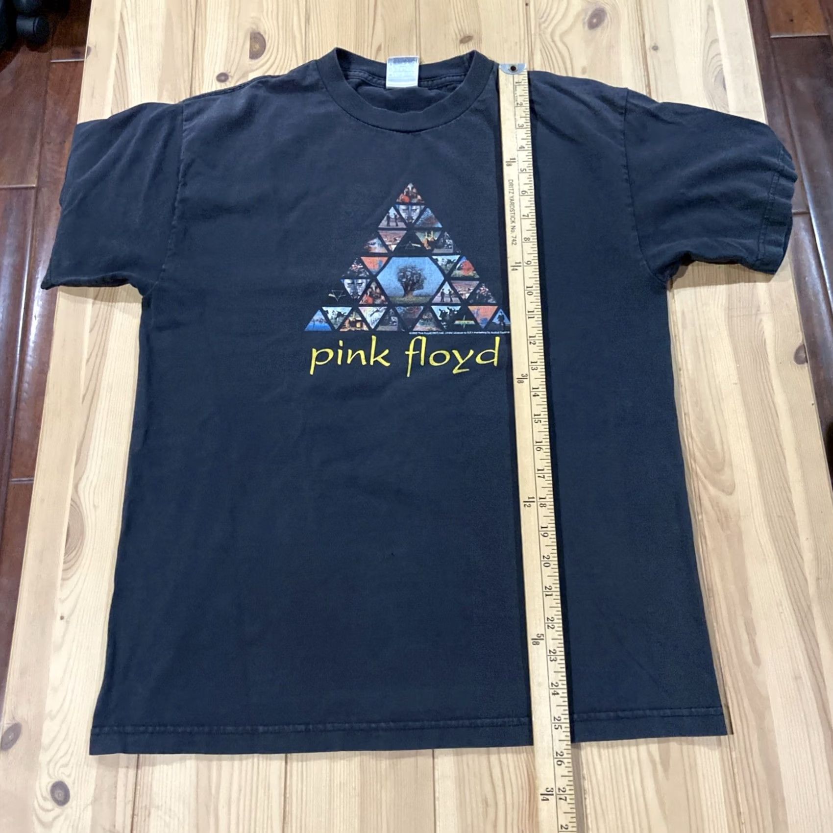 Vintage VINTAGE Pink Floyd Shirt Mens M Black 2005 Band Tee Graphic Rock Psychedelic Size US M / EU 48-50 / 2 - 4 Thumbnail
