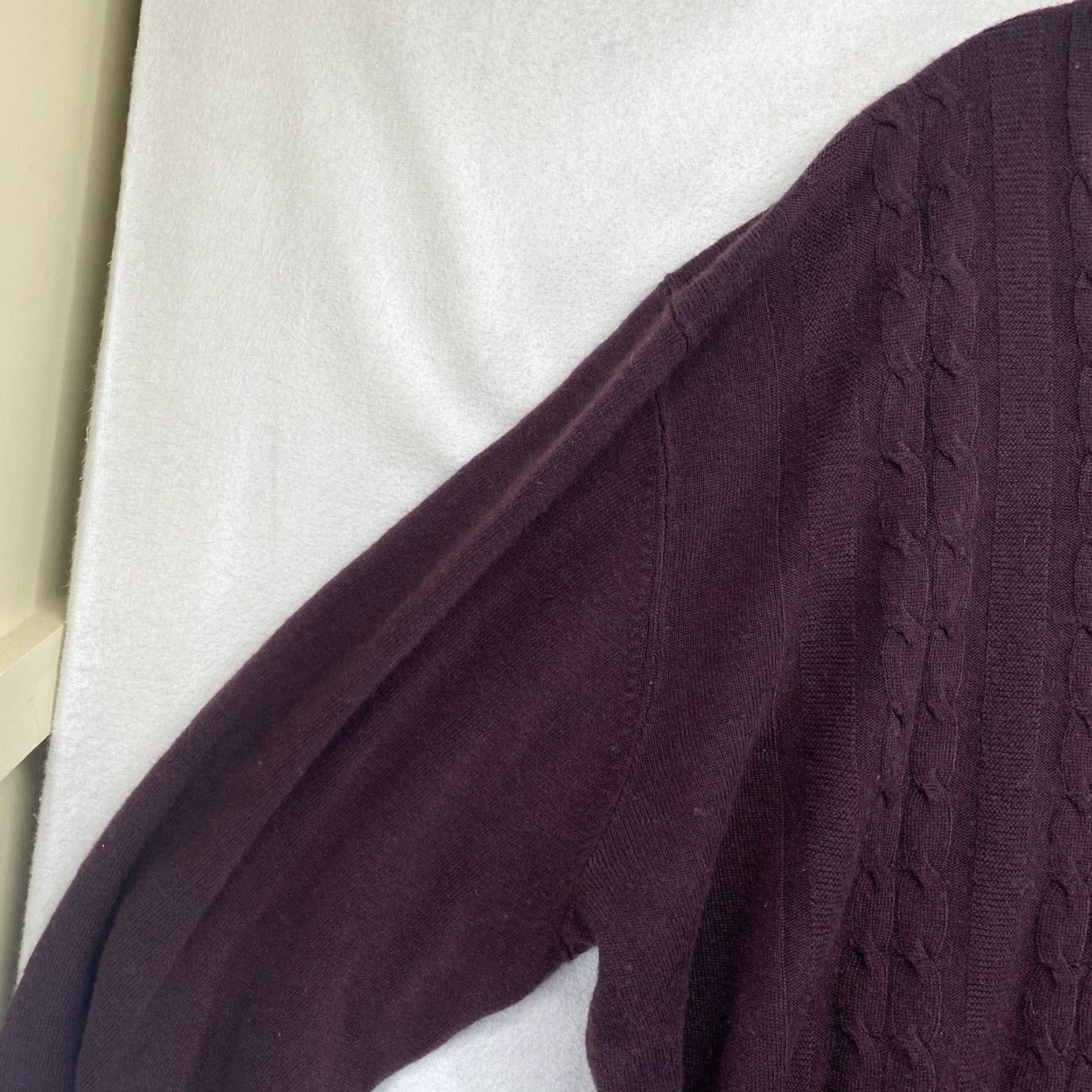 Vintage VINTAGE Tricots St. Raphael Men’s Sweater Cable Knit V-Neck Pullover Size 2XL Fall Winter Maroon Size US XXL / EU 58 / 5 - 5 Thumbnail