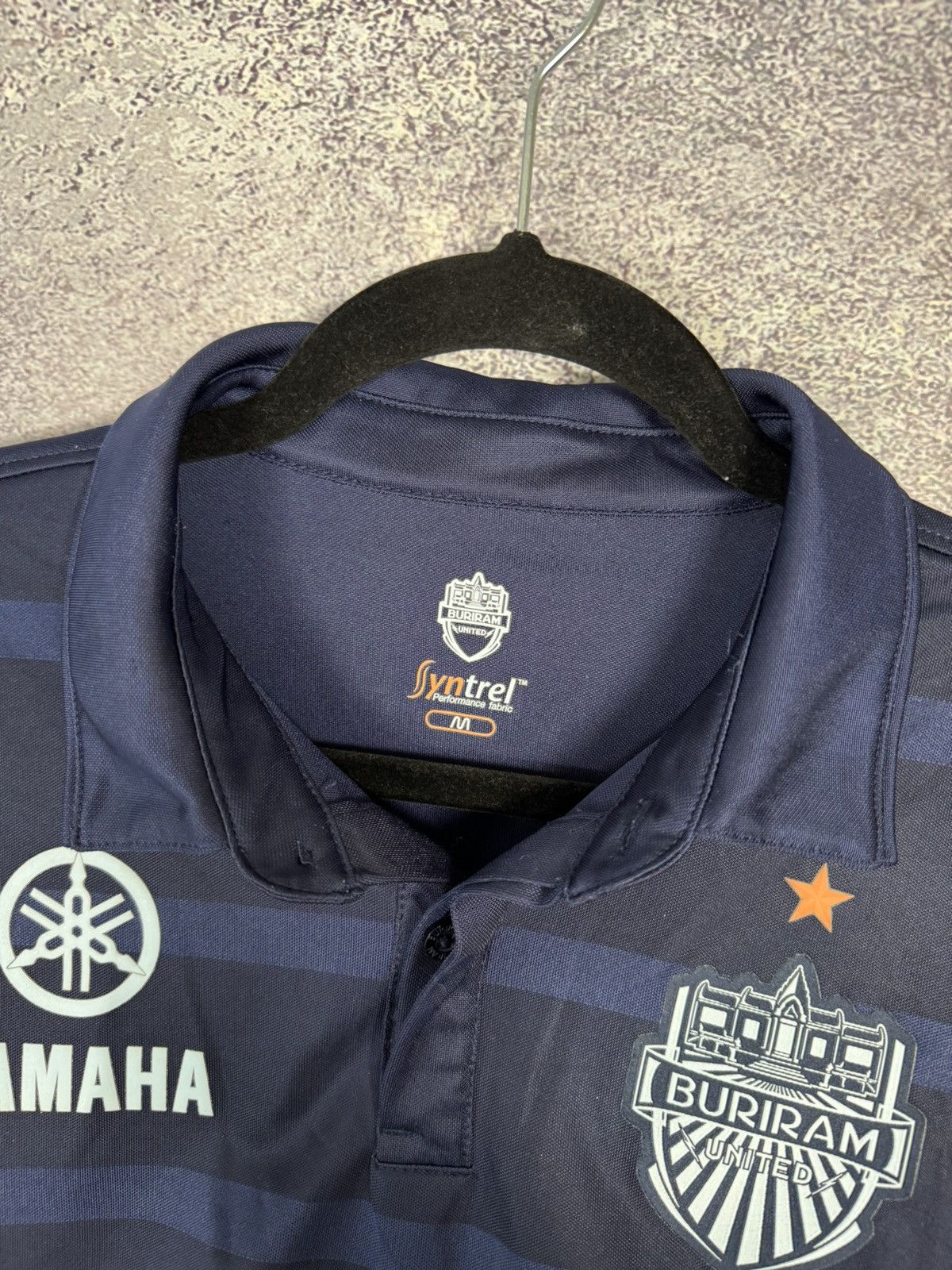 Vintage Buriram United 2017/18 Home Soccer Jersey Medium Size US M / EU 48-50 / 2 - 13 Thumbnail