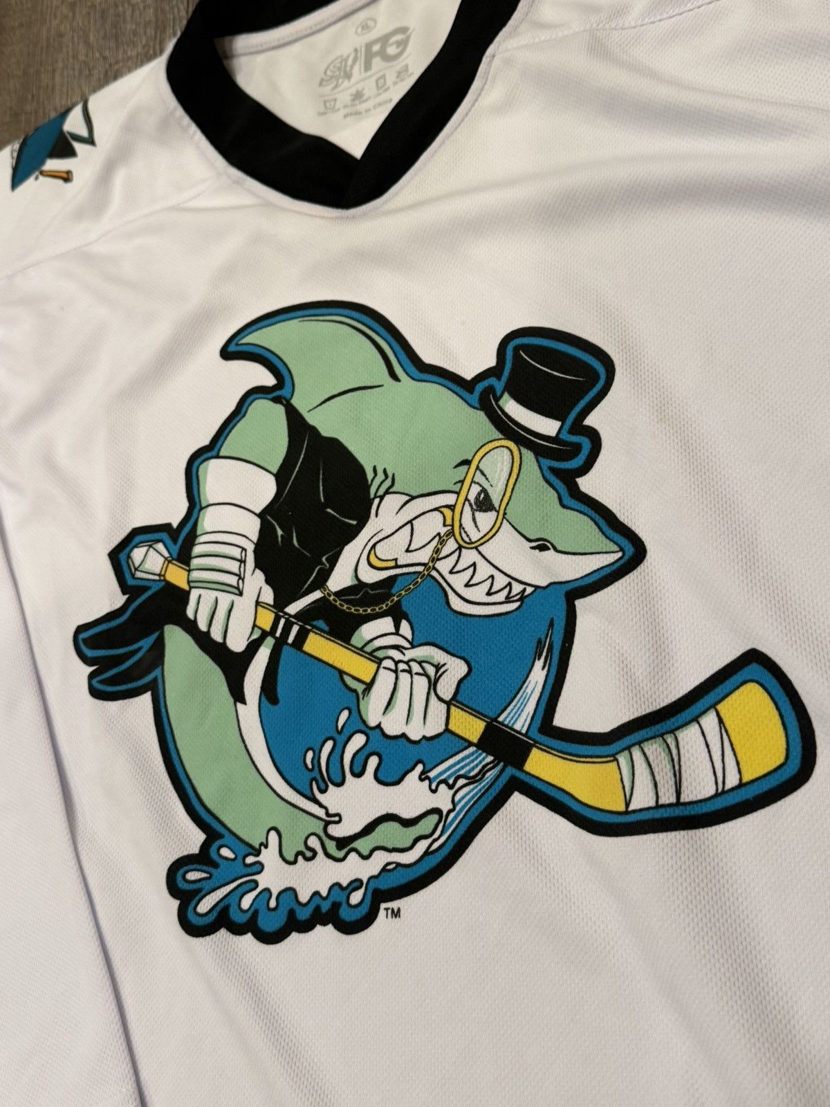 Other San Jose Barracuda Cleveland Barons Throwback Hockey Jersey Size US XL / EU 56 / 4 - 2 Thumbnail