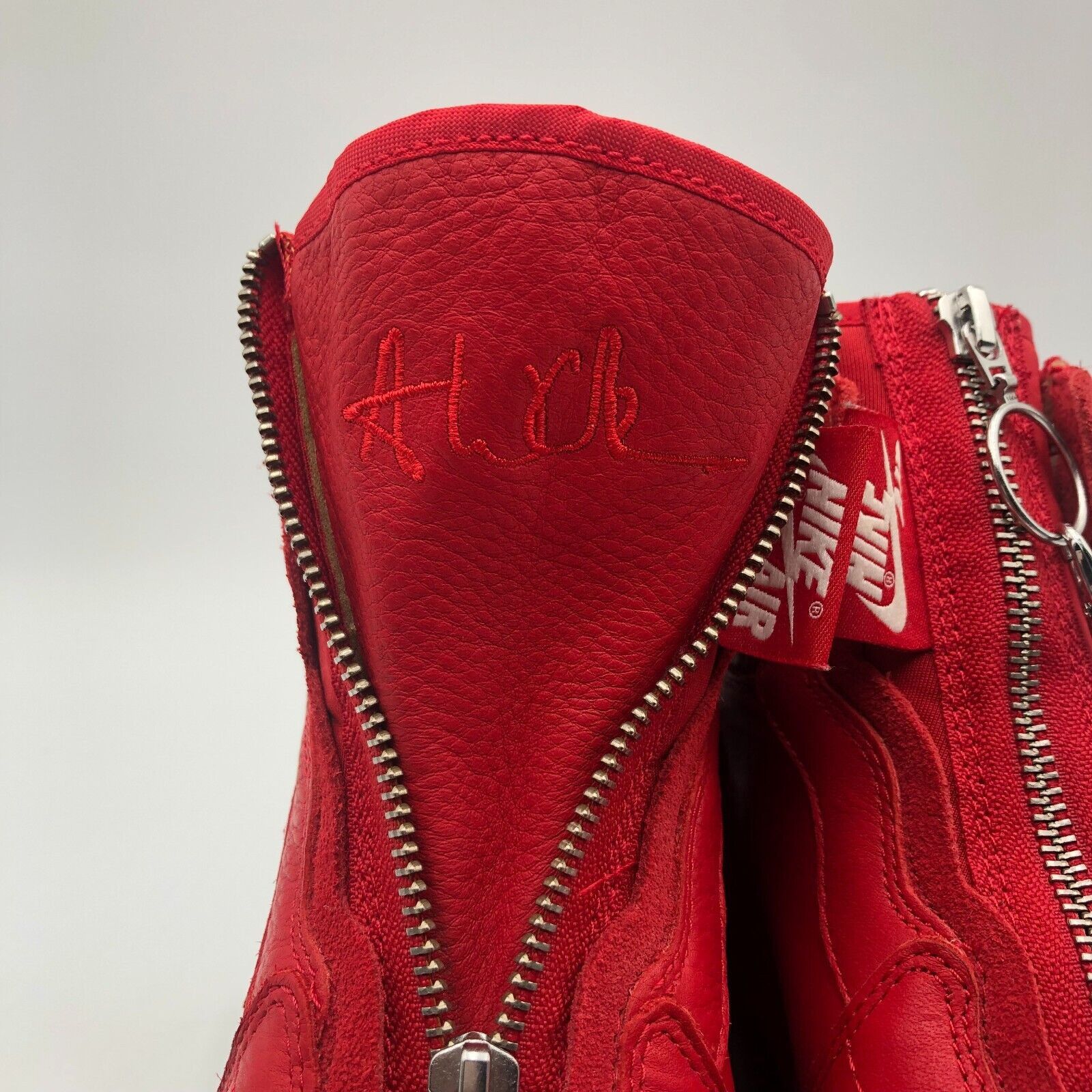 Jordan Brand × Vogue Size 6.5 - Jordan 1 Retro High Zip x Anna Wintour Red Size US 6.5 / IT 36.5 - 14 Thumbnail
