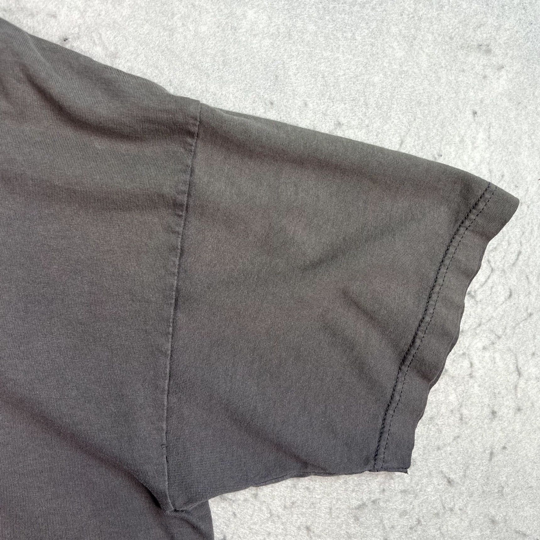 Vintage VINTAGE 2000s Y2K A Perfect Circle Band T Shirt Adult Large Dark Gray Mens Shirt Mens Large Gray 2000s Graphic Tee Concert Merch Size US L / EU 52-54 / 3 - 7 Thumbnail