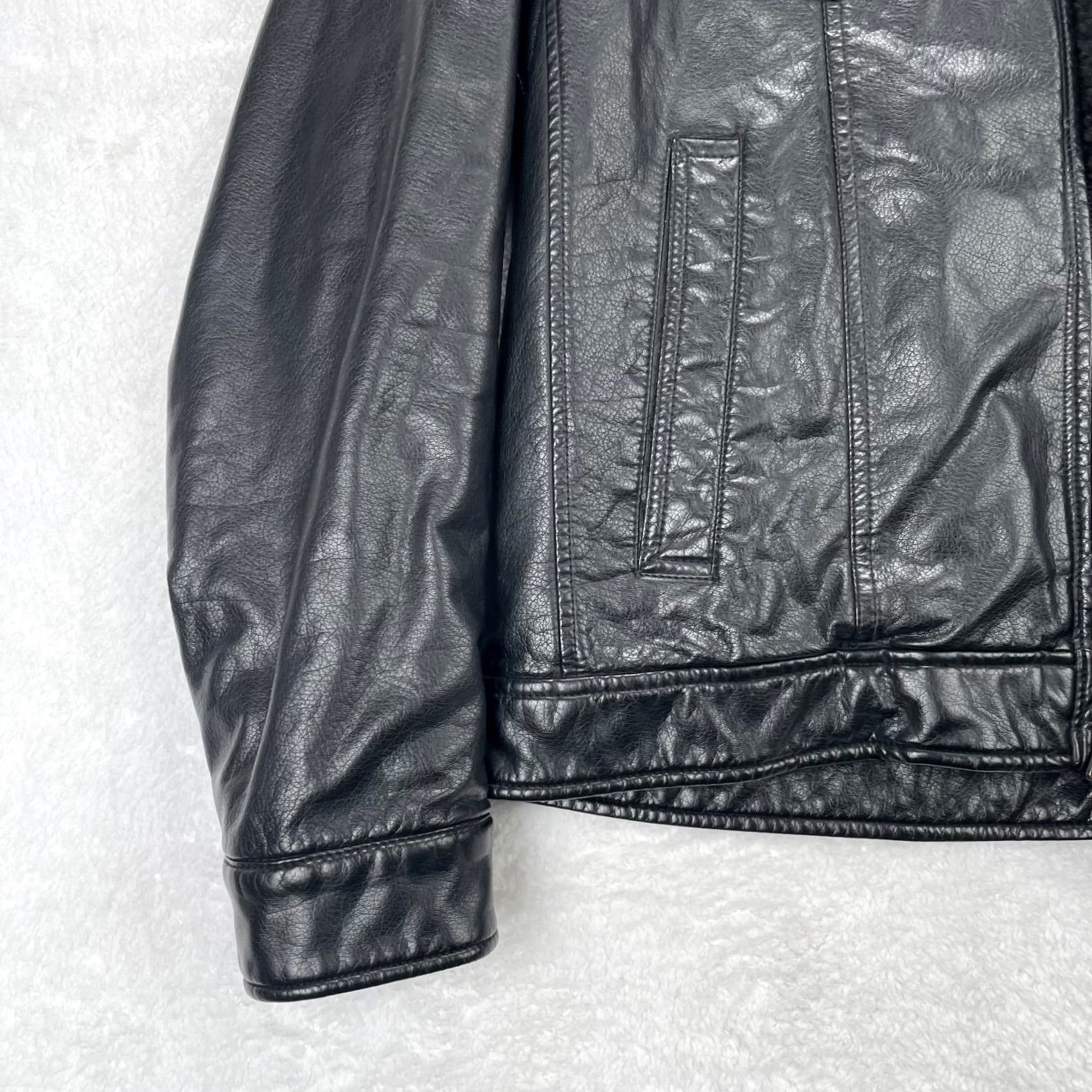 Levi's VTG Levi's Jacket Mens M Black Faux Leather Sherpa Lined Hooded Bomber Coat Jacket/Coat Short Size US M / EU 48-50 / 2 - 3 Thumbnail