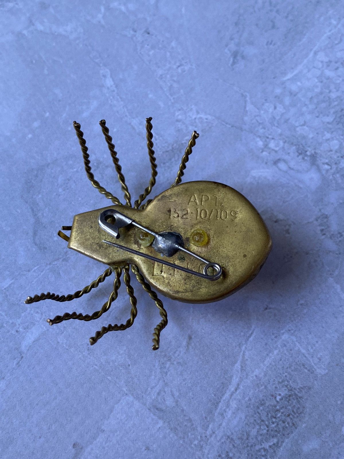 Jewelry × Vintage Soviet Vintage Yellow Spider Brooch - Rare Collectible Size ONE SIZE - 7 Thumbnail