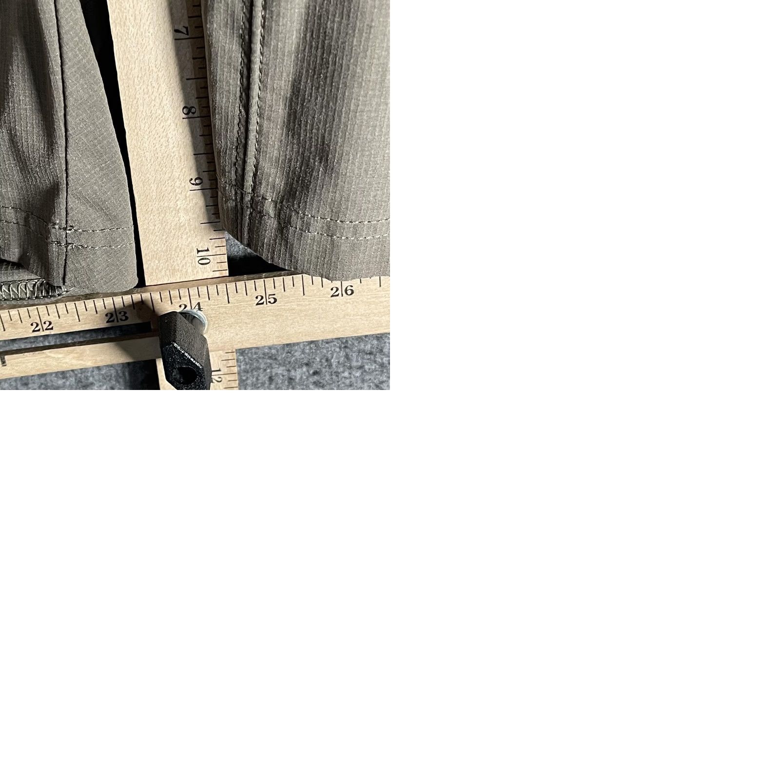 Vintage Kuhl Silencr Kargo Shorts Mens 42 Brown Stretch Softshell Hiking Cargo Outdoor Regular (Short) Mens 42 Brown Solid Outdoor Pocketed Size US 42 / EU 58 - 9 Thumbnail
