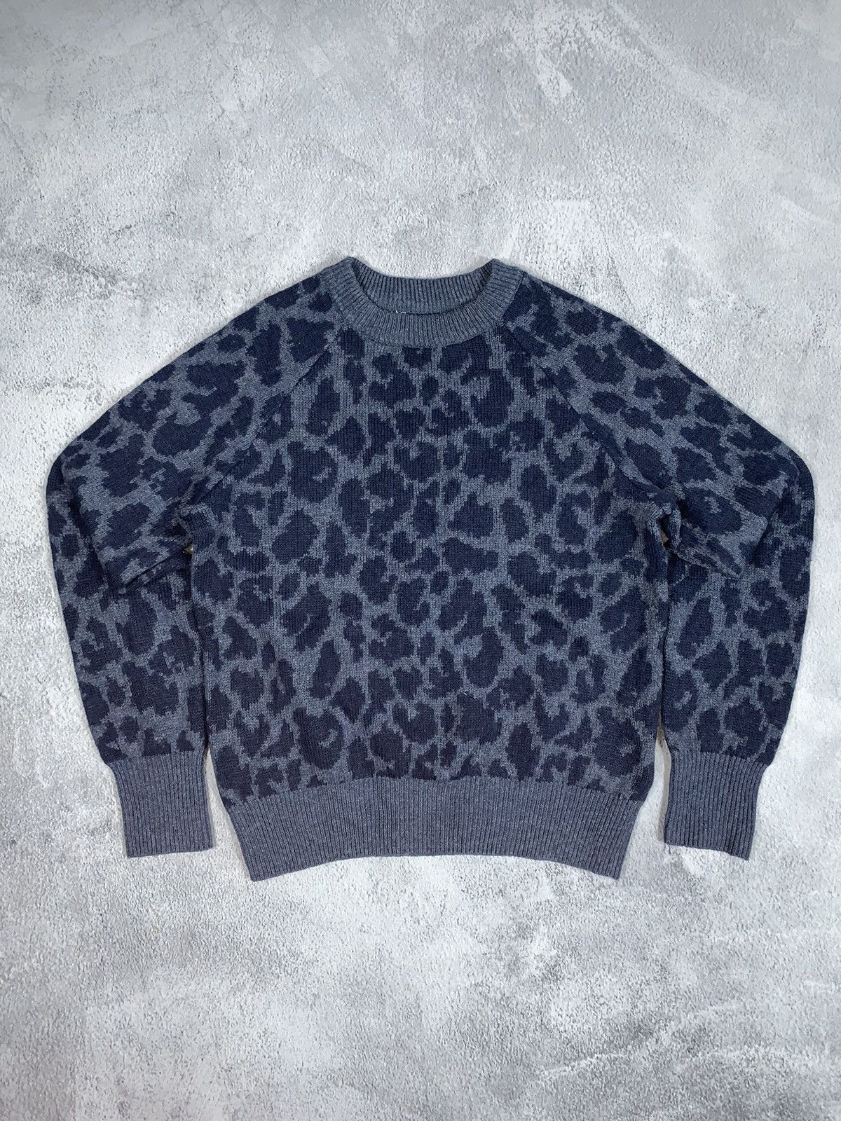 Japanese Brand Vintage Japanese coloured all over sweater streetwear sizeXS Size XS / US 0-2 / IT 36-38 - 2 Thumbnail