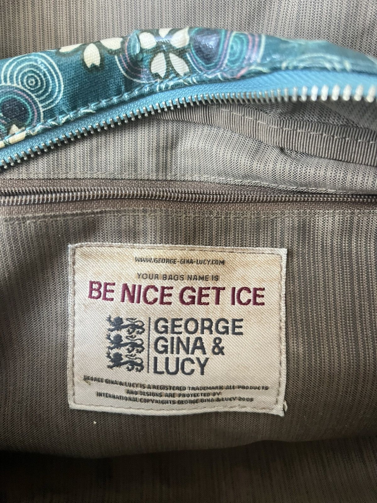 George Gina & Lucy George Gina & Lucy GGL Shoulder Bag GET NICE GET ICE Y2K Size ONE SIZE - 14 Thumbnail