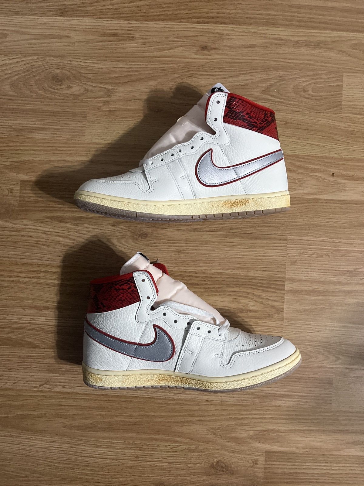 Awake NY × Jordan Brand Awake/Jordan Air Ship PE SP Size US 10.5 / EU 43-44 - 2 Thumbnail