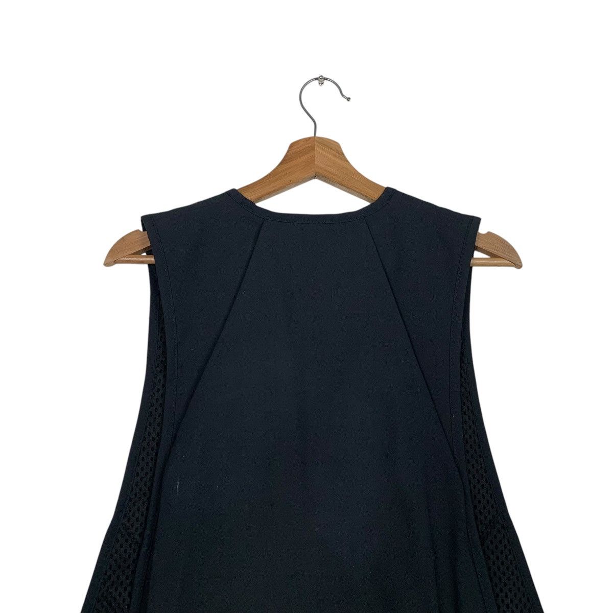 Lemaire × Uniqlo UNIQLO U LEMAIRE SPORTS VEST #2468-C111 Size L / US 10 / IT 46 - 8 Thumbnail