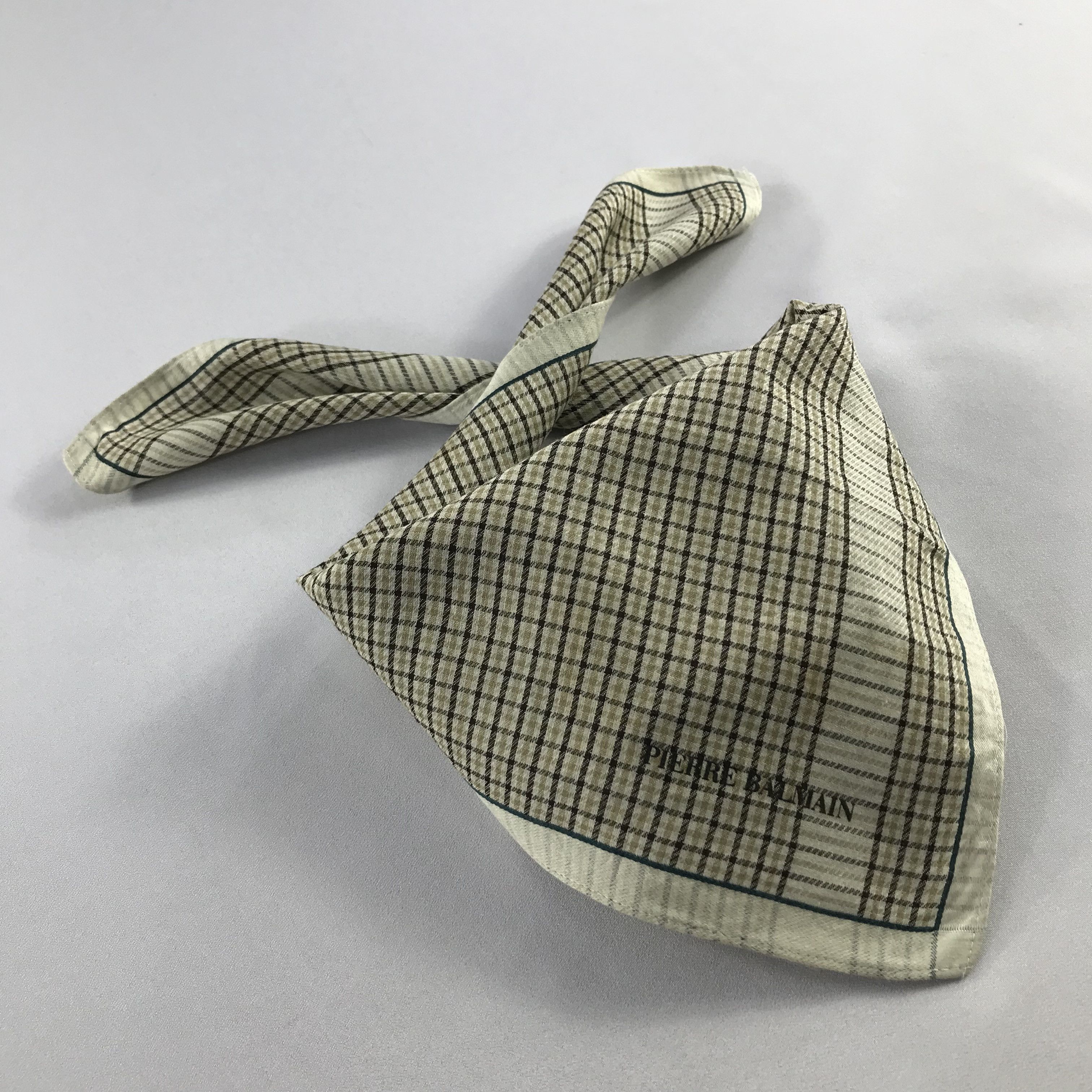 Pierre Balmain Pierre Balmain Handkerchief / Bandana / Neckerchief C795 Size ONE SIZE - 2 Thumbnail