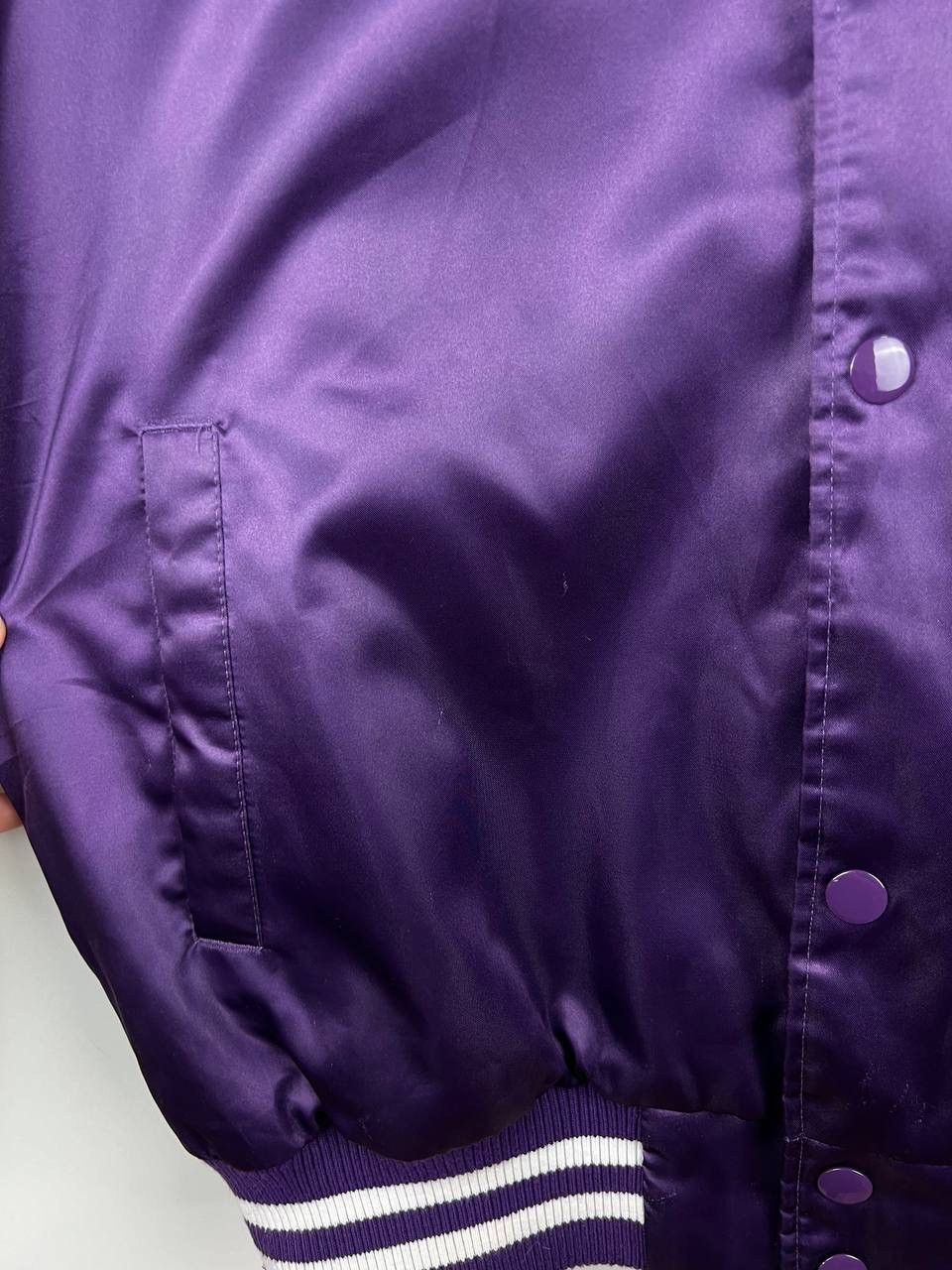 NBA Lakers Michell Ness NBA bomber jacket size L Size US L / EU 52-54 / 3 - 4 Thumbnail