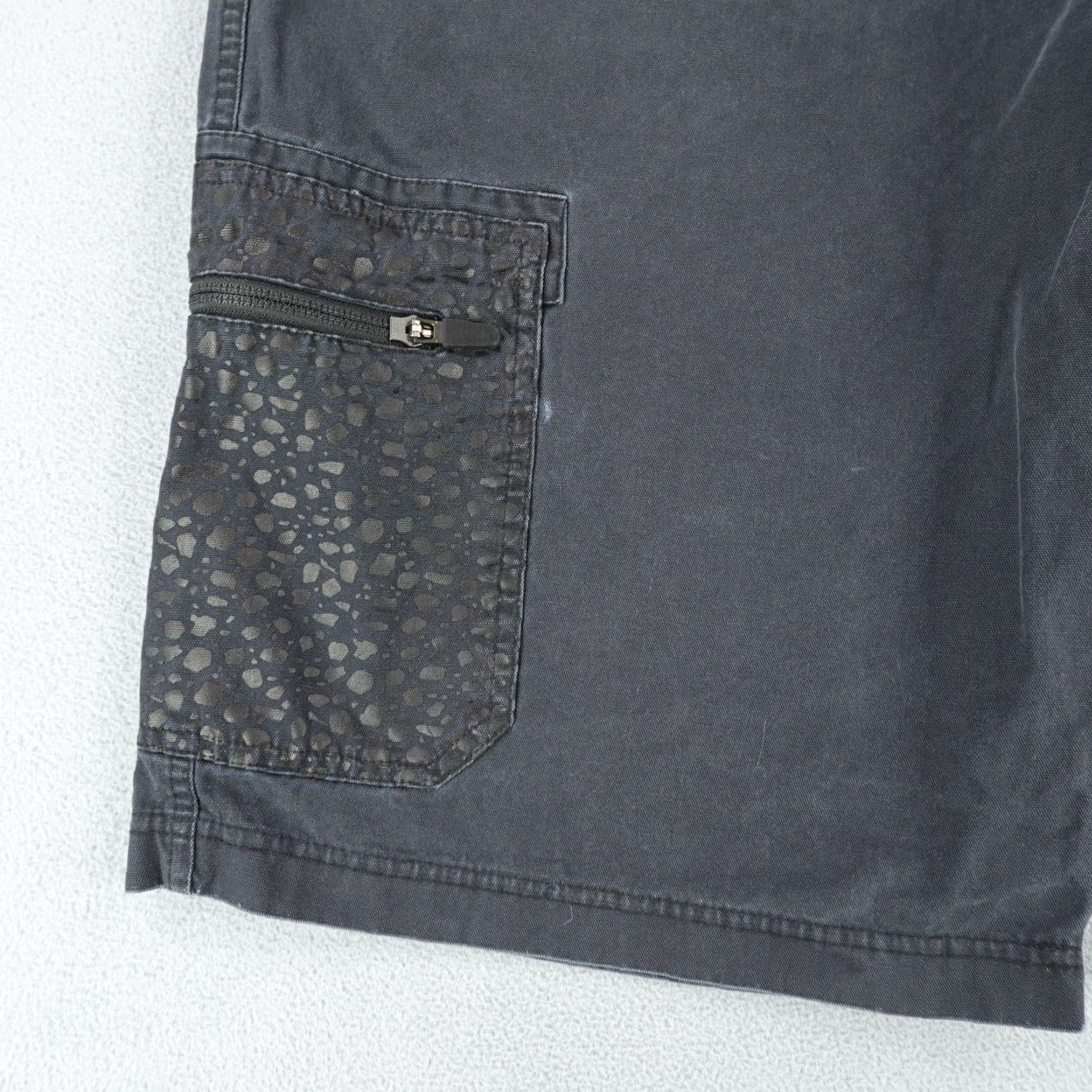 Nike VINTAGE Nike Cargo Shorts Mens 34 Black Canvas Outdoor Sports Casual Workwear Relaxed Fit Size US 33 - 4 Thumbnail