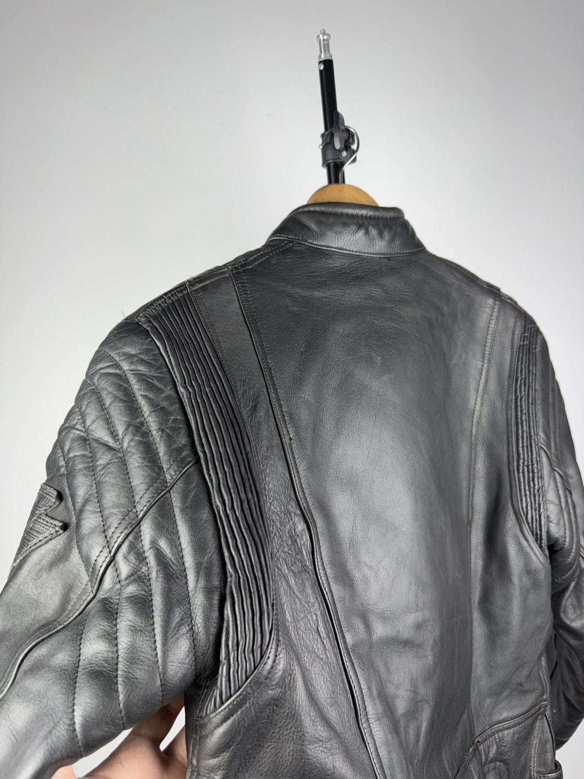 Leather Vntg 00s AKITO Heavy Leather Racing MOTO Bomber Jacket Punk Size US L / EU 52-54 / 3 - 13 Thumbnail