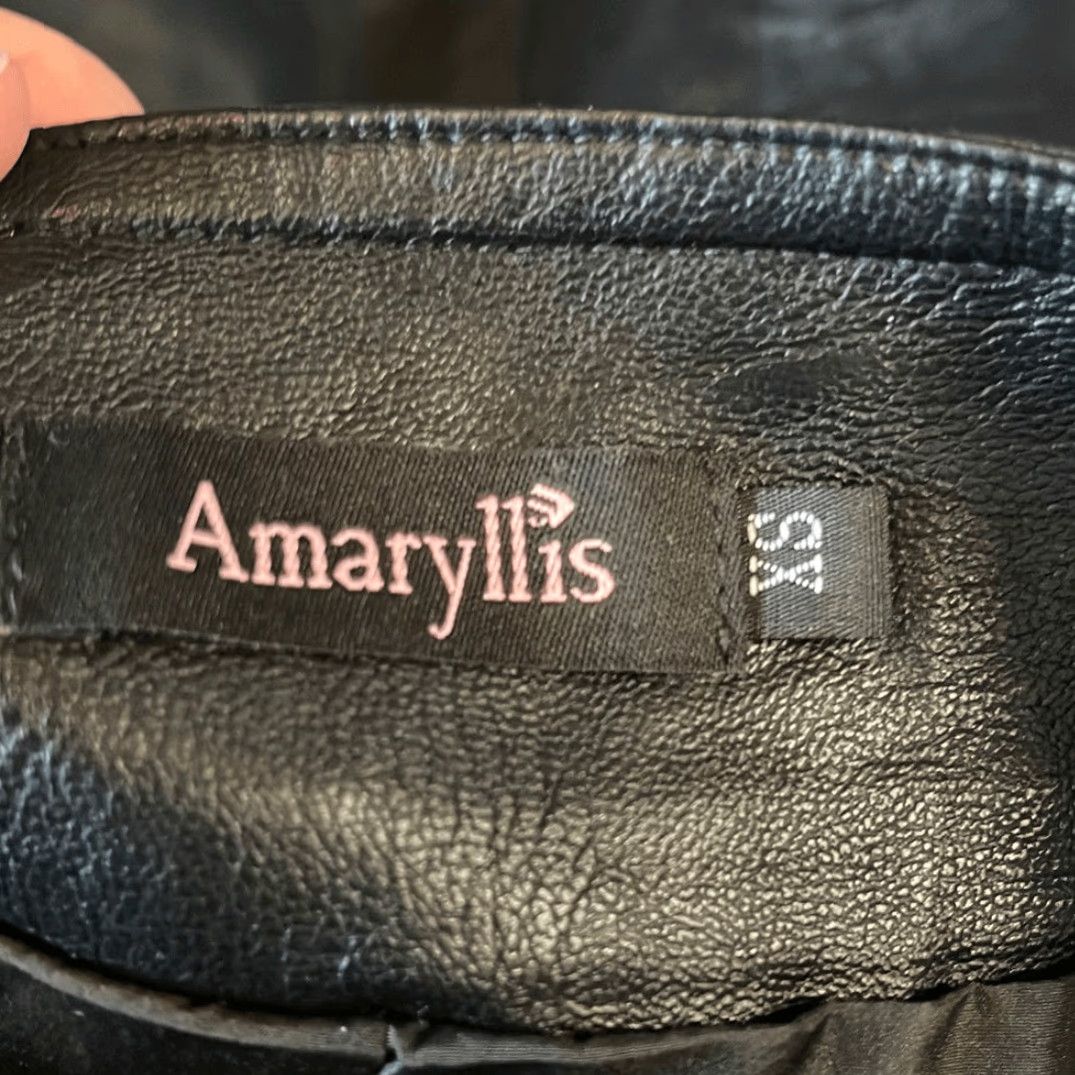 Vintage Amaryllis Skirt Women XS Black Faux Leather Mini Zip up Buckle Short Size 26" / US 2 / IT 38 - 5 Thumbnail