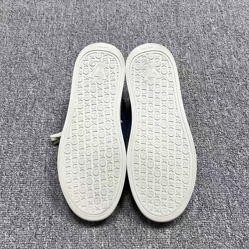 Louis Vuitton Louis Vuitton Resort Blue and White Low-Top Sneakers - Size US 8.5 / EU 41-42 - 3 Thumbnail
