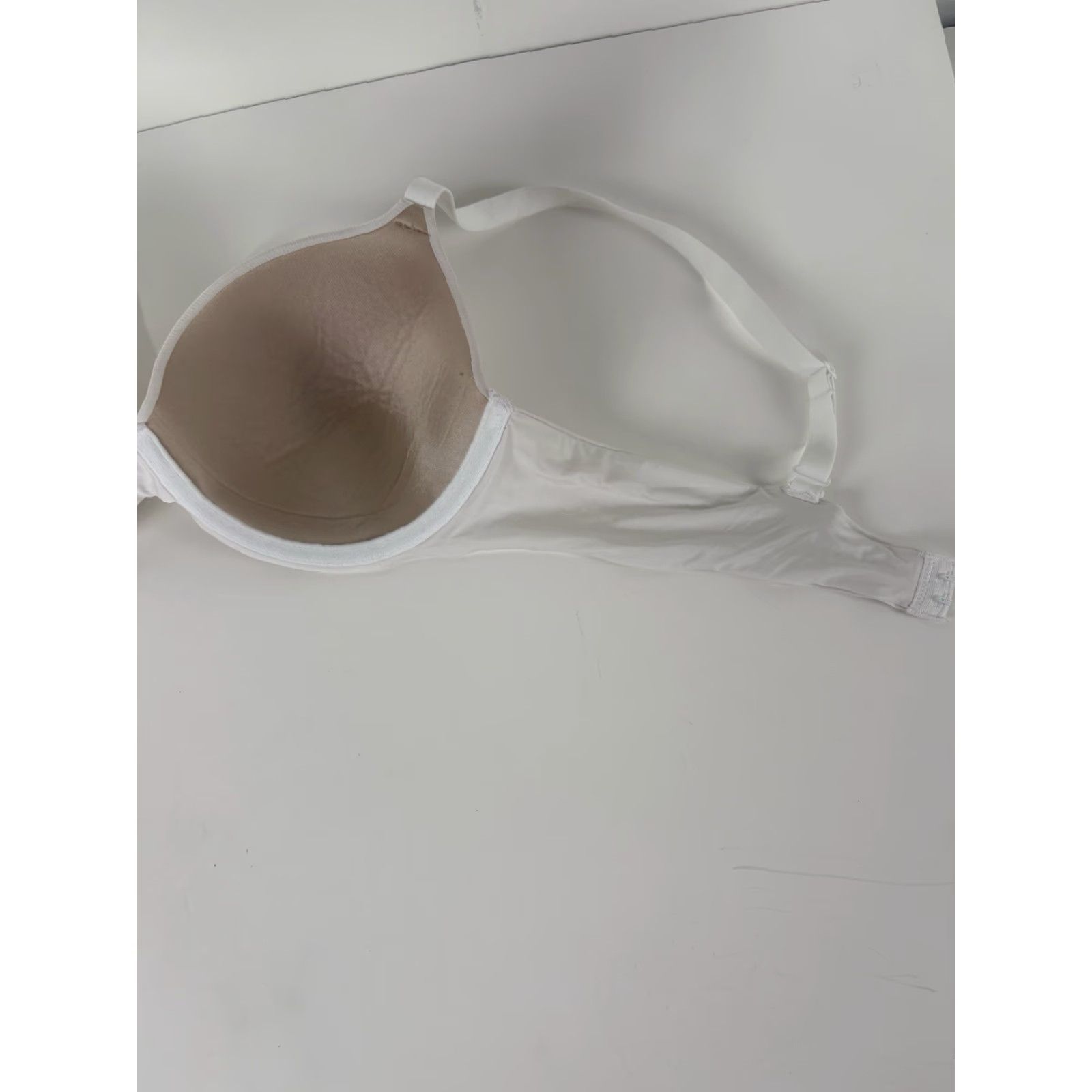 Vintage Maidenform Lightly Lined Bra Women 36B White T-Shirt Style Back Closure Adjustable Straps Lightweight Underwire US 36 Band Womens Size ONE SIZE - 3 Thumbnail