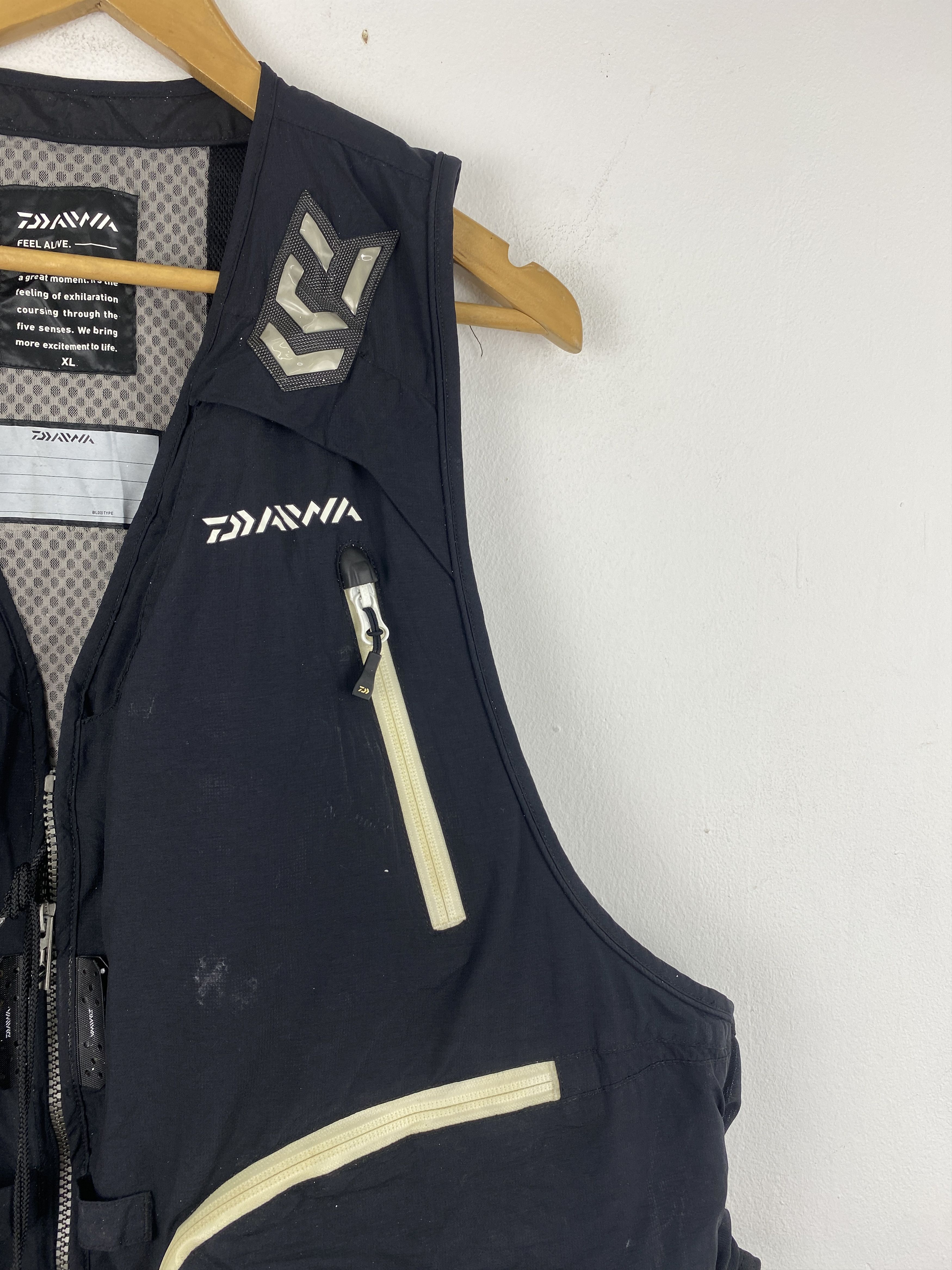 DAIWA Vintage Daiwa Multi Pocket Tactical Zipped Up Vest J2025 Size US XS / EU 42 / 0 - 5 Thumbnail