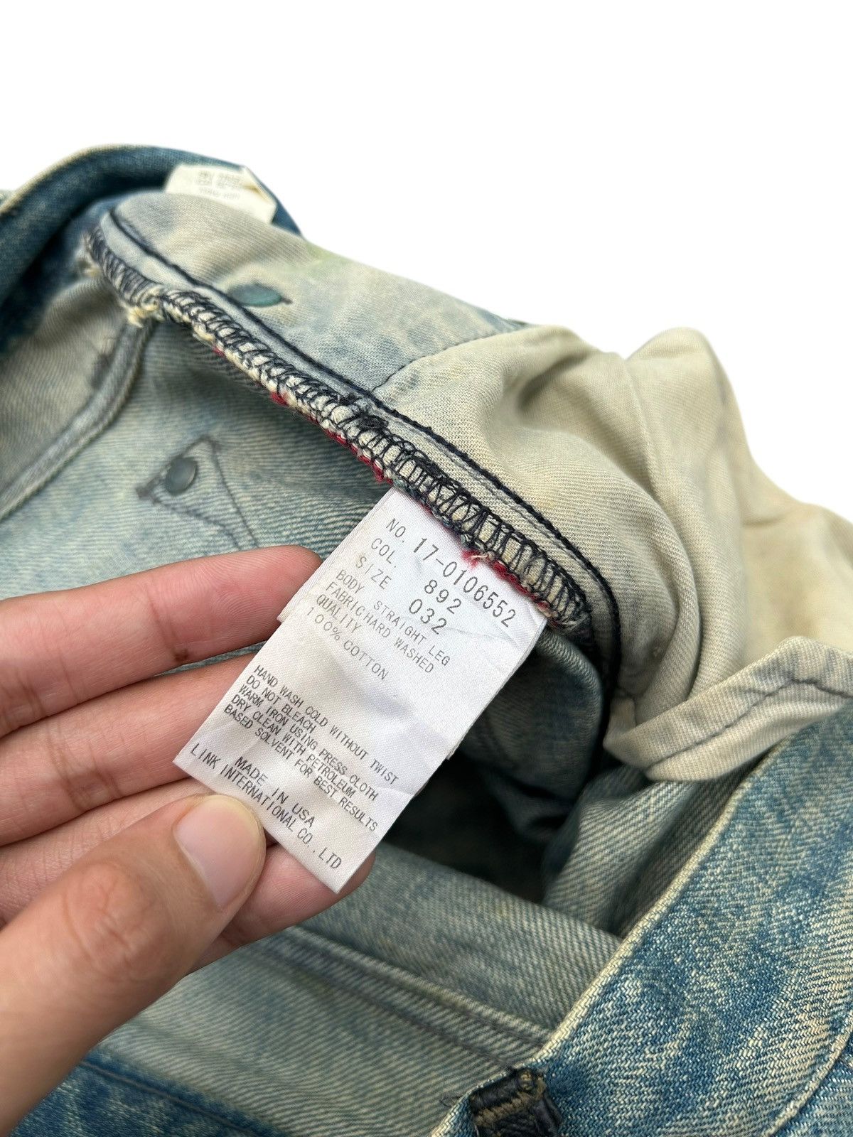 Helmut Lang HELMUT LANG NY SELVEDGE BUTTON FLY DISTRESSED DENIM JEANS Size US 34 / EU 50 - 14 Thumbnail