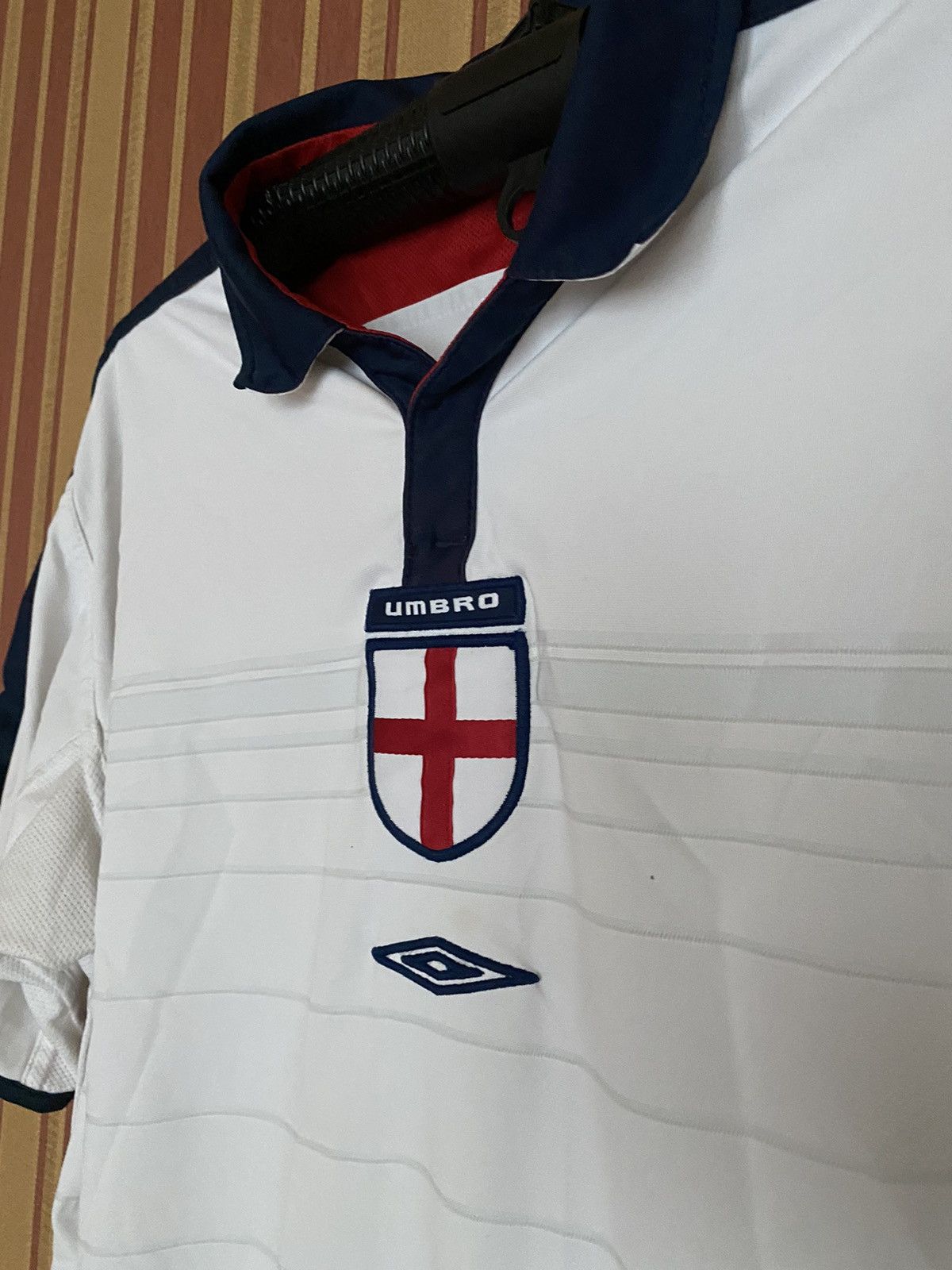 Umbro ENGLAND 2003 2005 HOME SOCCER JERSEY UMBRO REVERSIBLE Size US L / EU 52-54 / 3 - 3 Thumbnail
