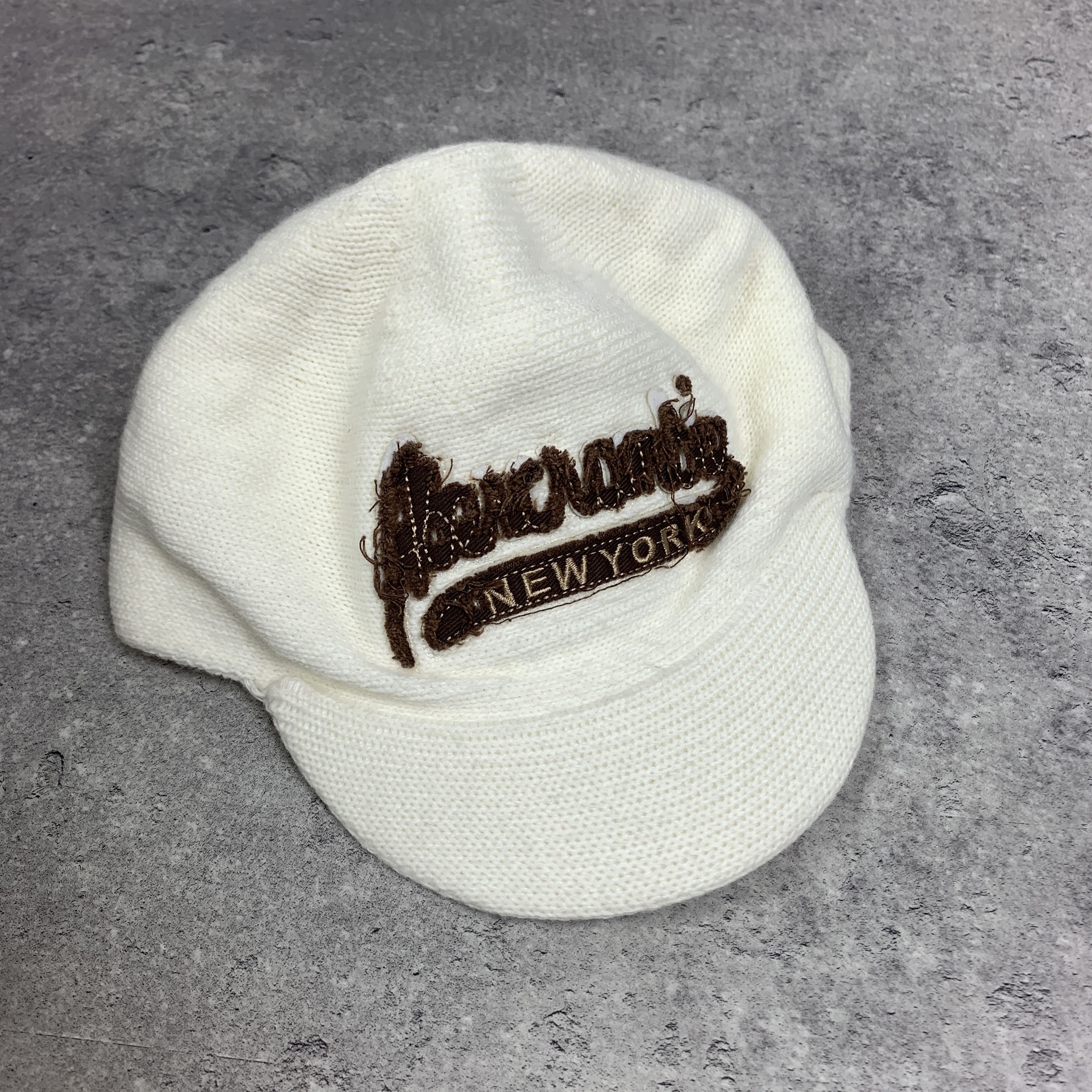 Abercrombie & Fitch Abercrombie & Fitch white snow hat Size ONE SIZE - 1 Thumbnail