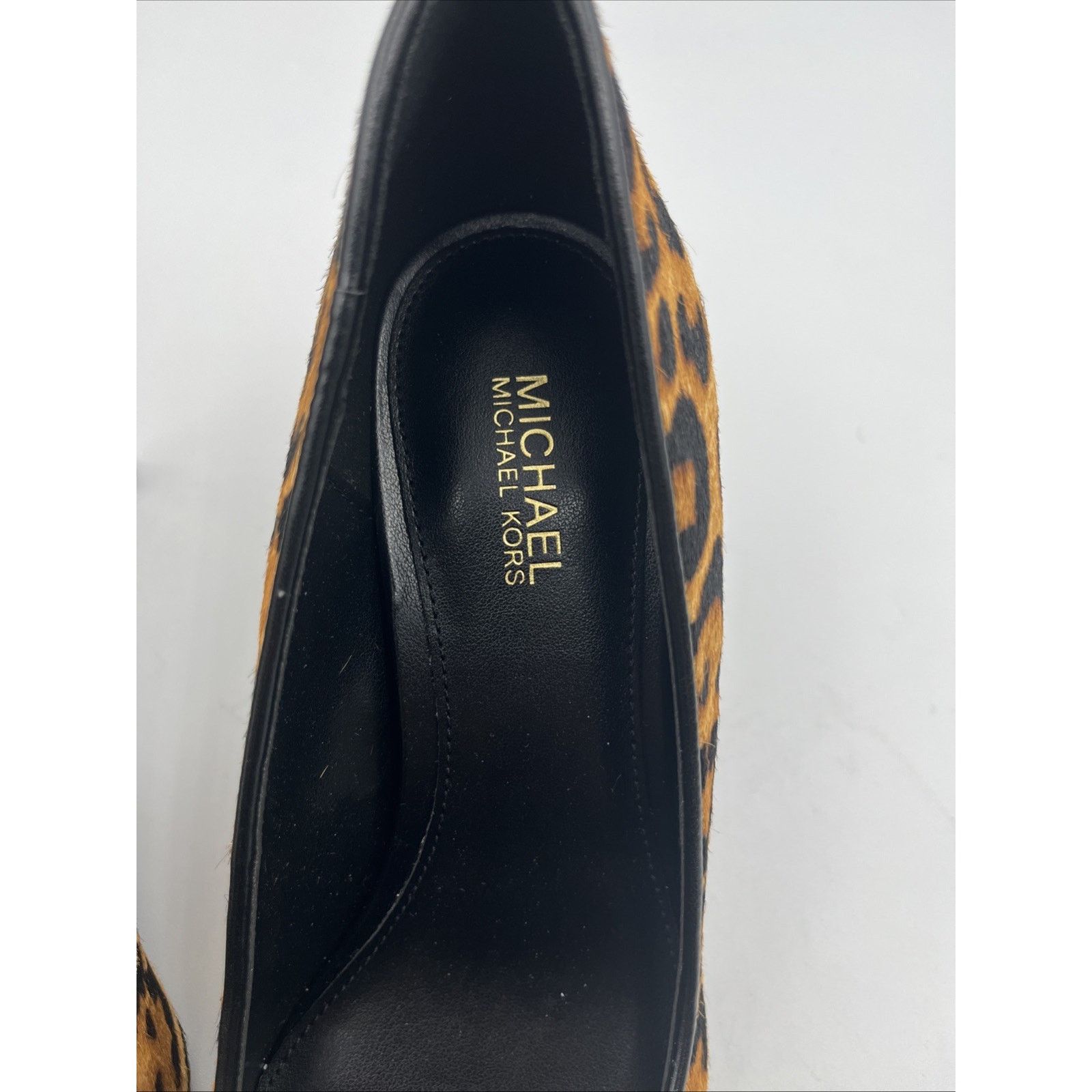 Michael Kors Michael Kors Alina Flex Pump Cheetah Haircalf 6.5, Pointed Size US 6.5 / IT 36.5 - 4 Thumbnail
