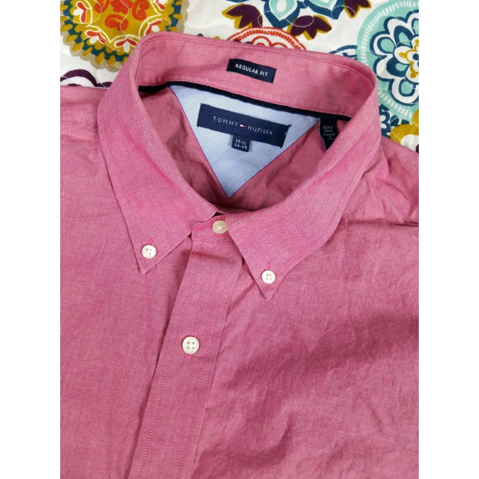 Tommy Hilfiger VINTAGE Tommy Hilfiger Regular Fit Mens Dress Shirt Red 17 1/2 34/35 XL Button Up Mens Shirt Red 90s Size 46R - 3 Thumbnail