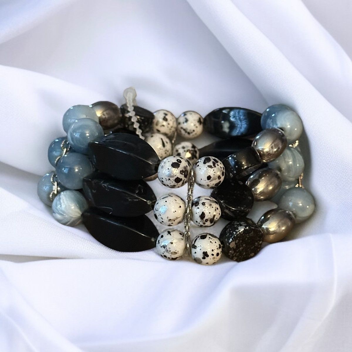 Other Multi bead one piece stacked stretch bracelet Size ONE SIZE - 2 Thumbnail