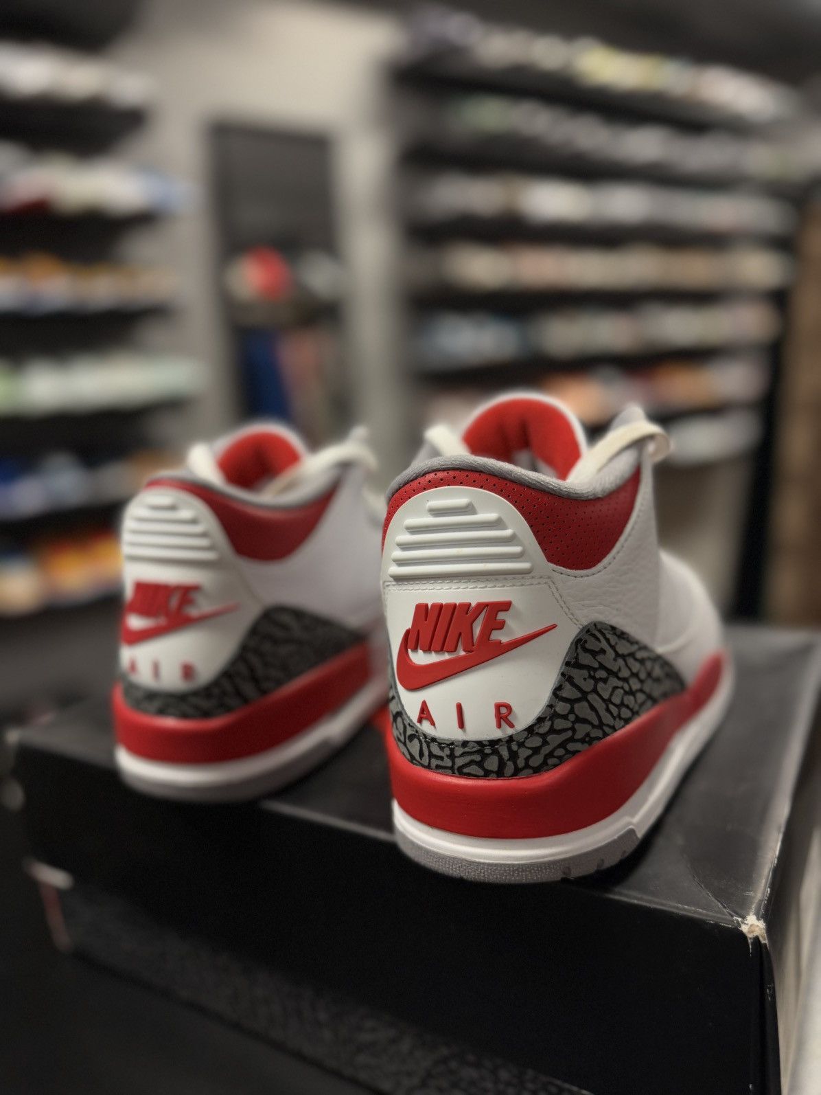 Jordan Brand × Nike Jordan 3 Fire Red Size 11 (DN3707-160) 🧼 W/ BOX Size US 11 / EU 44 - 4 Thumbnail