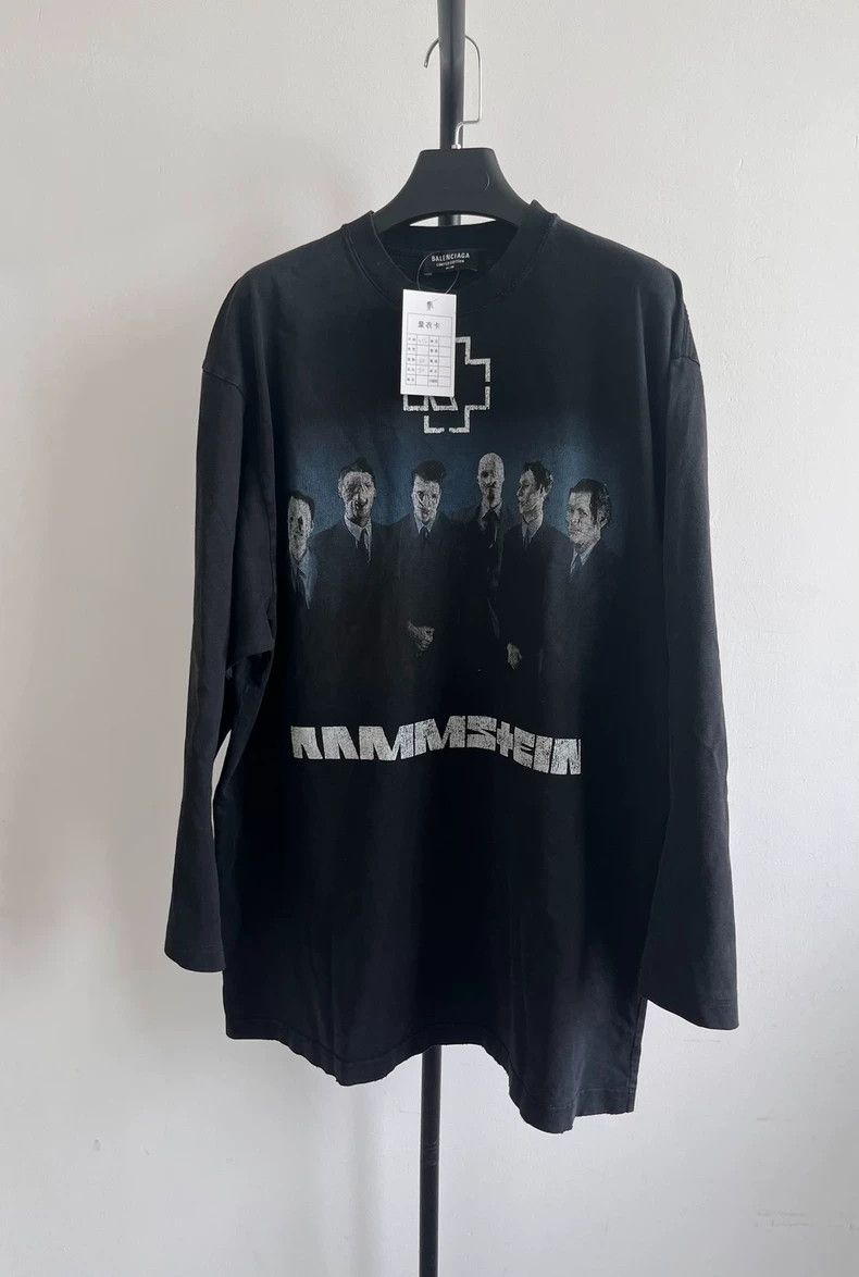 Balenciaga Balenciaga German Chariot Limited Old Long Sleeve T-Shirt 2 Size US XXS / EU 40 - 1 Thumbnail