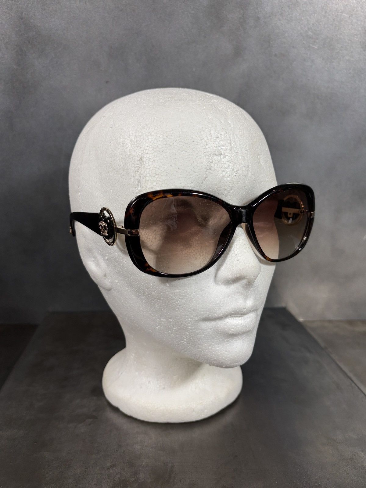 Juicy Couture 2010s Juicy Couture Sunglasses Scarlet Heart Queen of Everyt Size ONE SIZE - 4 Thumbnail
