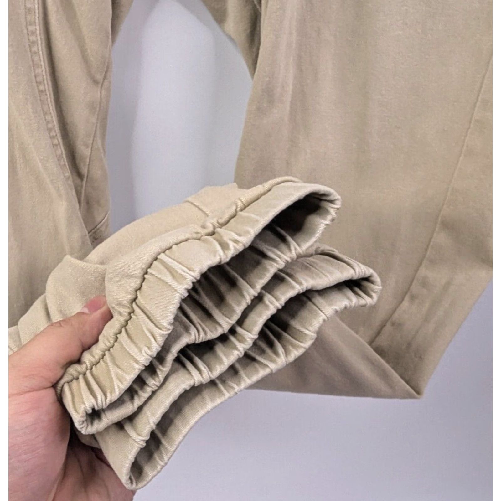 Vintage WT02 Jogger Pants Men XL Beige Khaki Elastic Drawstring Straight Inseam 30in Front Flat Front Cotton Blend Slashed Pocket Casual Workwear Vintage No Size US 36 / EU 52 - 6 Thumbnail