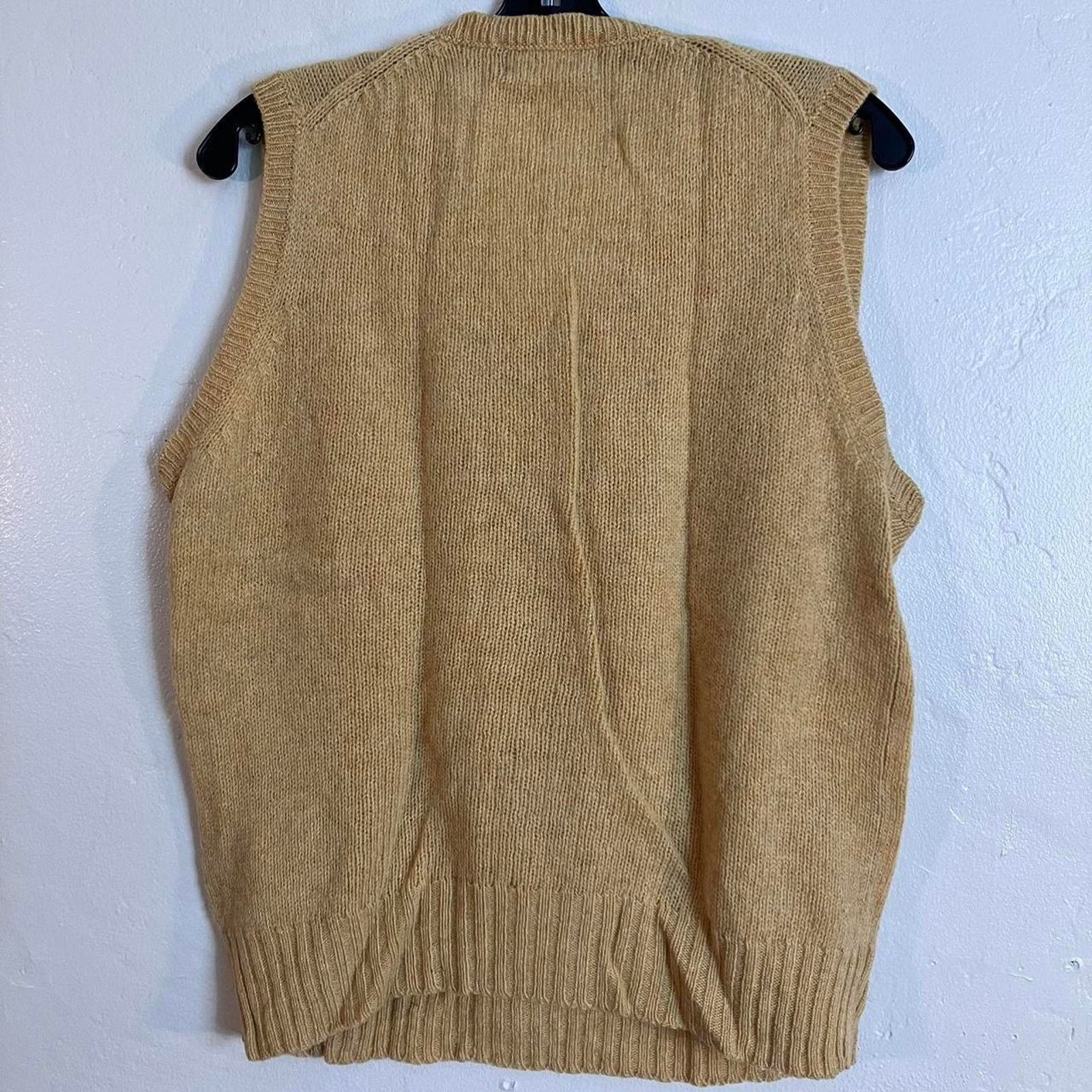 Vintage Vintage 80s Yellow Shetland Wool Sweater Vest Barnaby Size US XL / EU 56 / 4 - 3 Thumbnail
