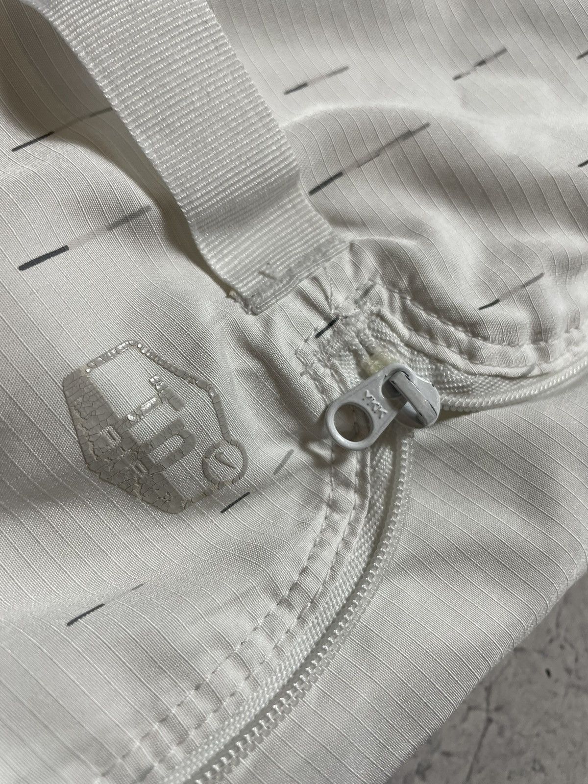 Nike × Vintage Vintage Nike Air TN Swoosh Drill Nylon Shorts Size US 32 / EU 48 - 7 Thumbnail