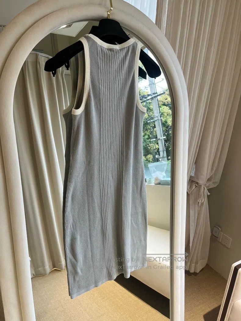 Chanel Chanel 25M blue-gray knitted vest long skirt Size XS / US 0-2 / IT 36-38 - 2 Thumbnail