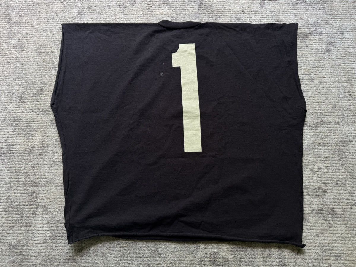 Gosha Rubchinskiy Size 2 Yeezy One Box Tee Shirt Yzy Vultures Tour Merch Size US M / EU 48-50 / 2 - 1 Thumbnail