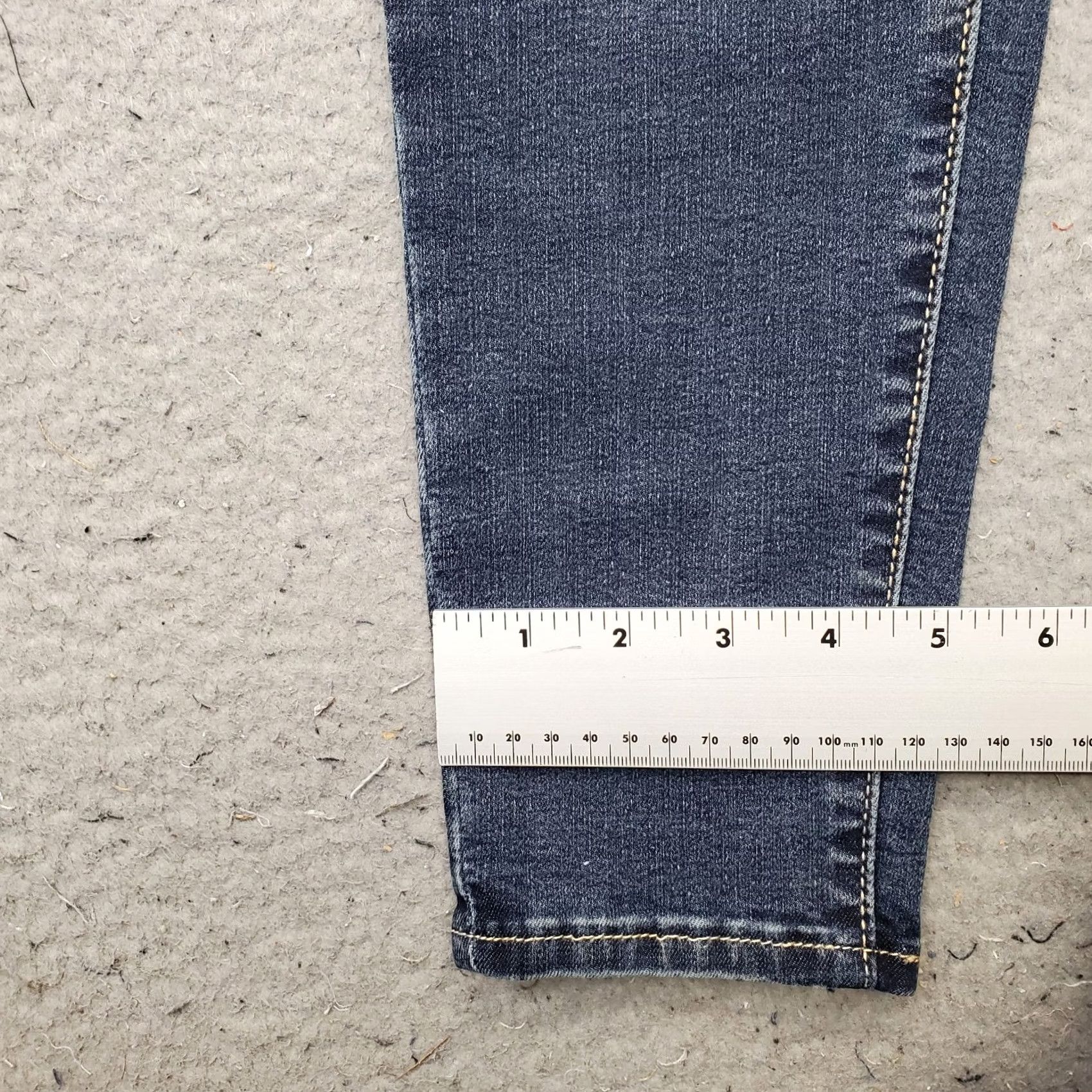 Denizen DENIZEN from Levi's Jeans Womens Size 2 Blue Denim Faded Stretch Modern Skinny Leg Size 26" / US 2 / IT 38 - 5 Thumbnail