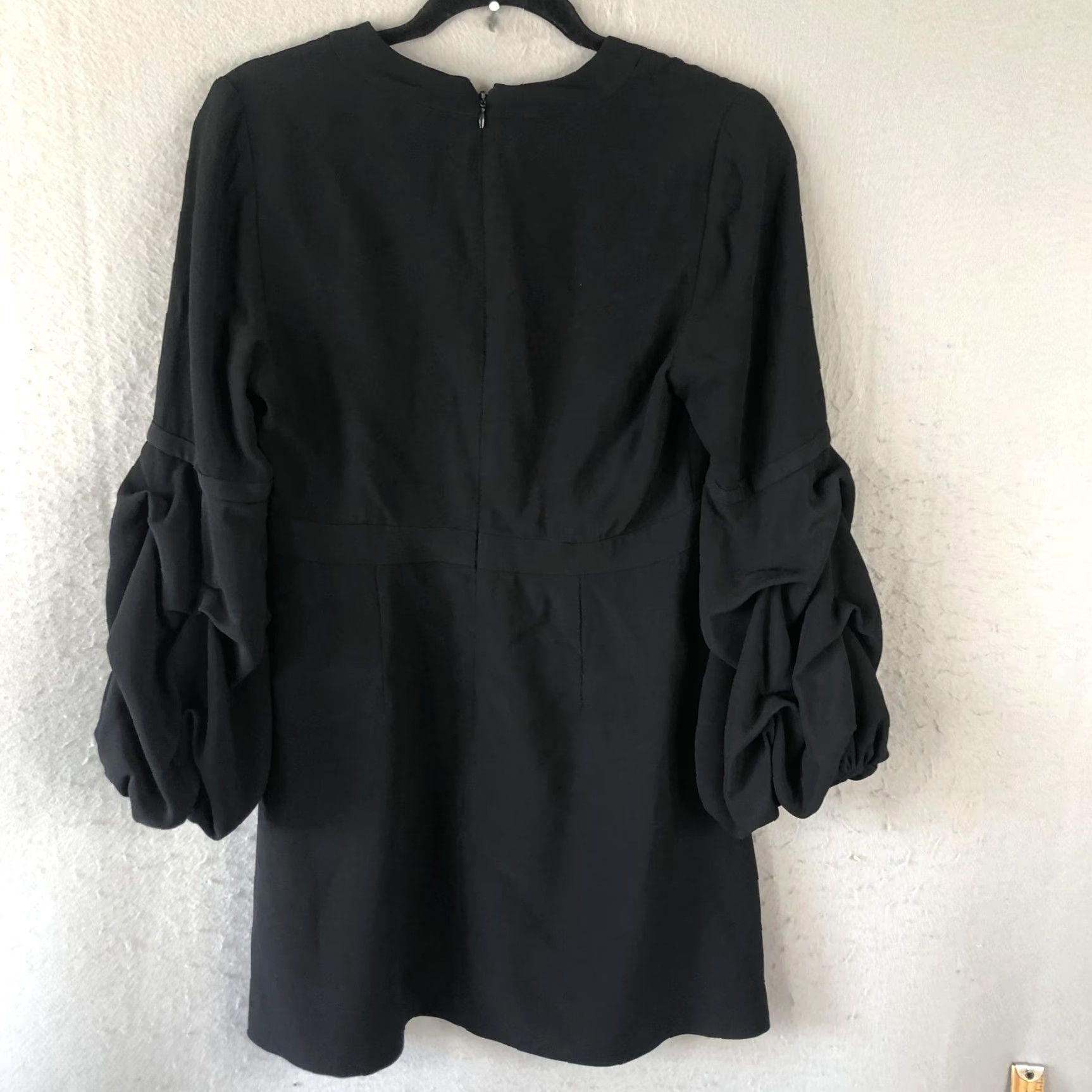 ALEXIS Alexis Dress Womens Medium Black Long Sleeve V Neck Puff Sleeve Mini Elegant Dress Size M / US 6-8 / IT 42-44 - 2 Thumbnail