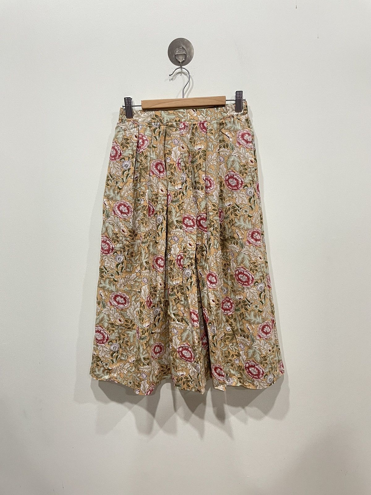image of Burberry Flower Pleated Skirt, Women's (Size 26)