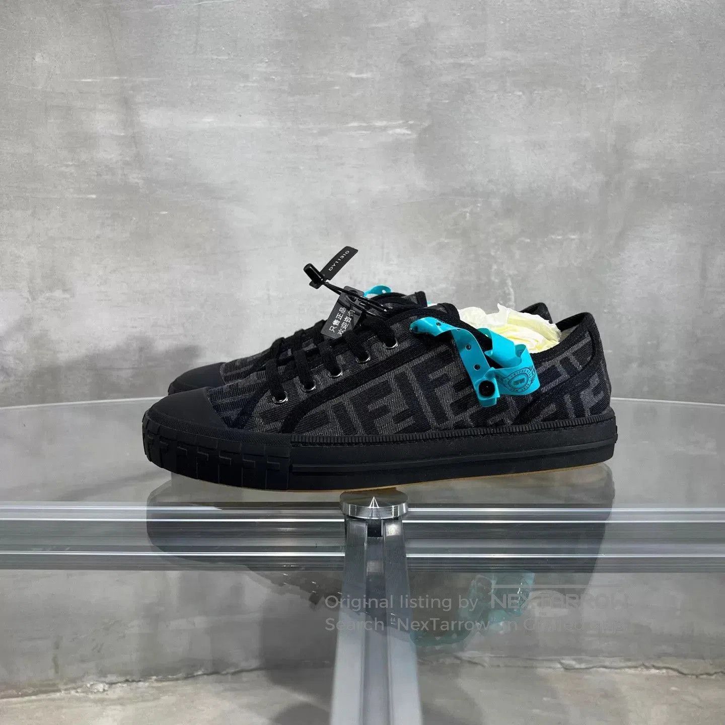 Fendi Black Low-Top Sneakers Size 9. Size US 9 / EU 42 - 3 Thumbnail