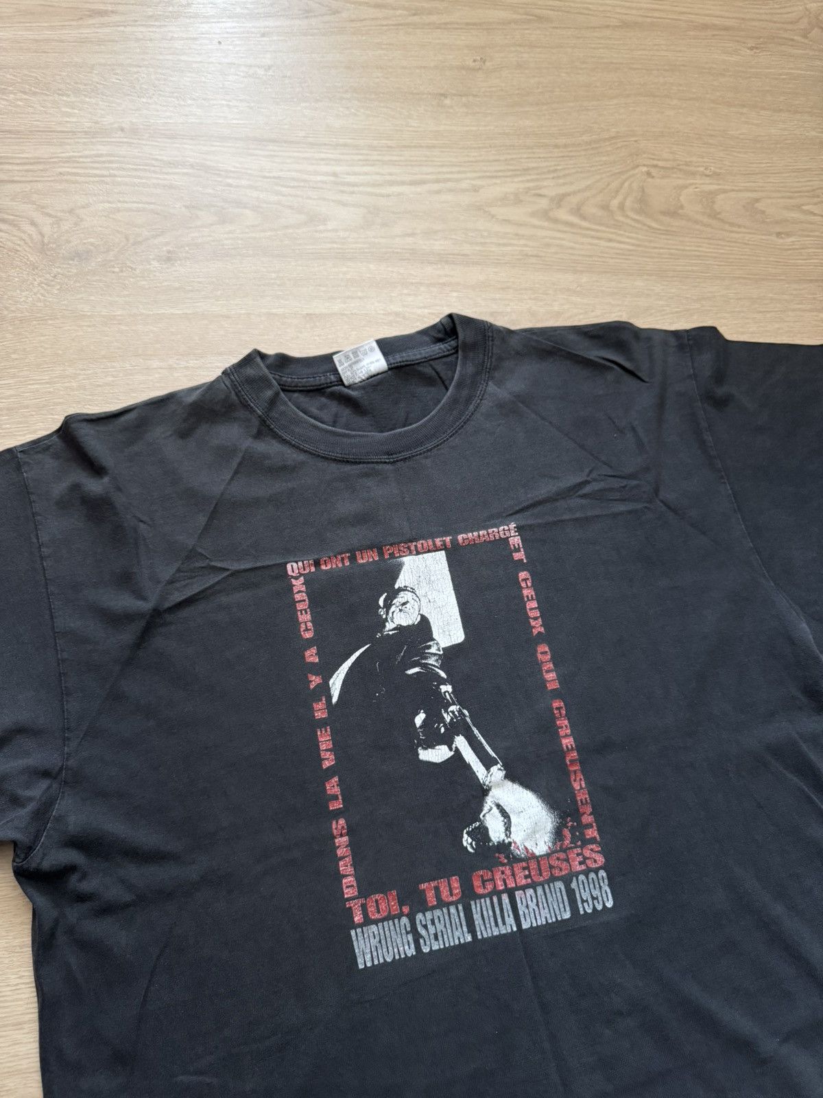 Vintage Vintage 90’s Man Bites Dog Iconic Black Comedy Movie T-Shirt Size US XL / EU 56 / 4 - 2 Thumbnail