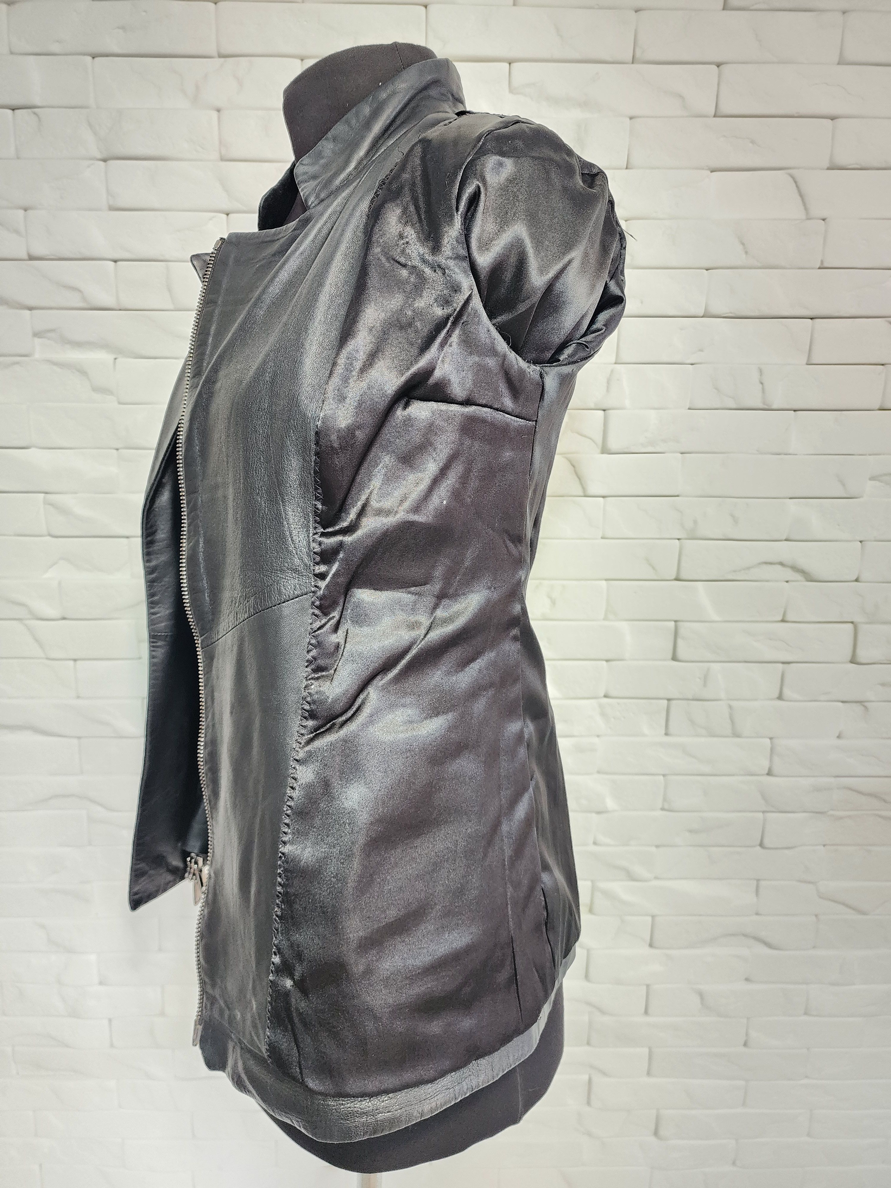 Designer Black Women's Leather Jacket: Striped Top, Zippered Size S / US 4 / IT 40 - 10 Thumbnail