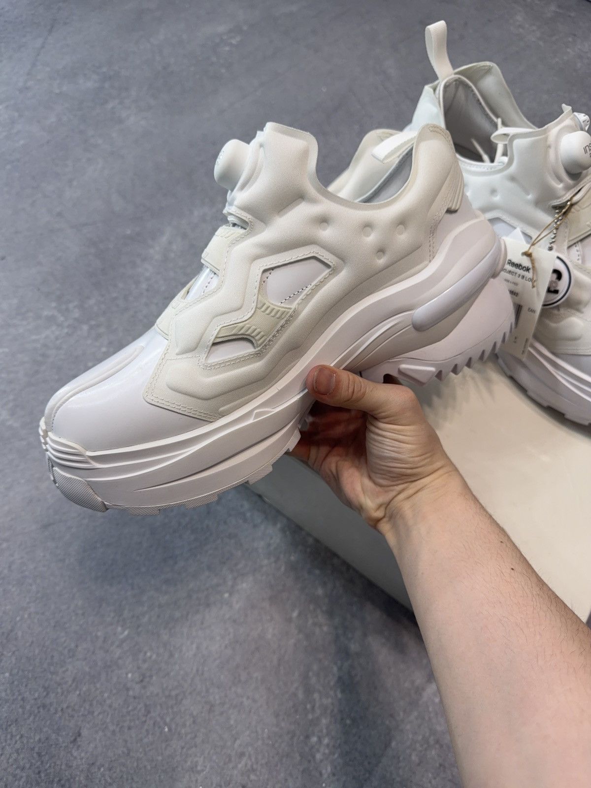 Maison Margiela × Reebok Maison Margiela Tabi x Reebok Instapump Project 0 B White Size US 10 / EU 43 - 3 Thumbnail