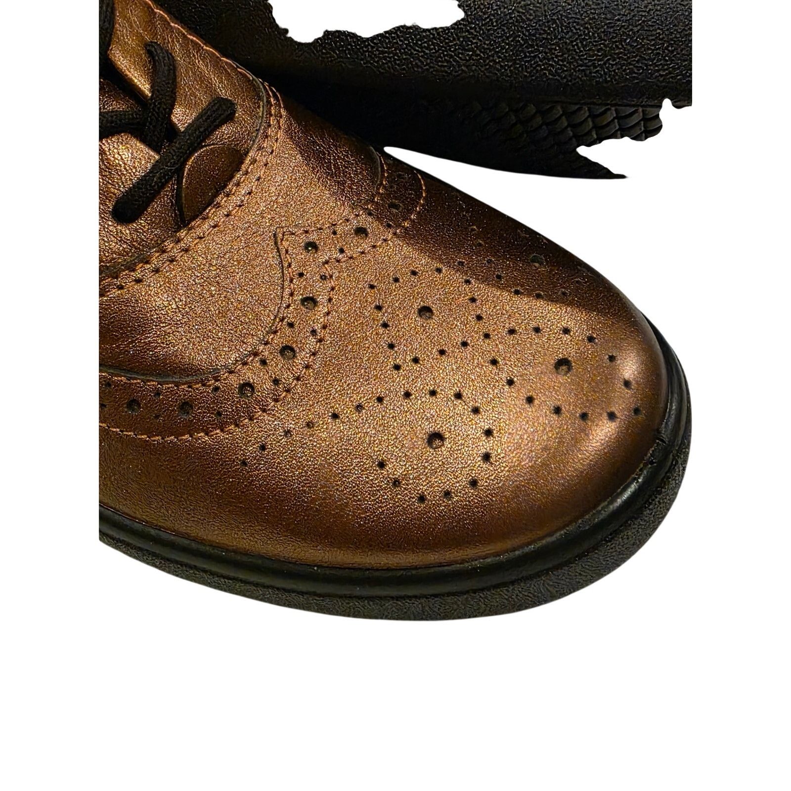 Hilo Hattie Hotter Metallic Bronze Wingtip Oxford Shoes Womens 7.5 Size US 7.5 / IT 37.5 - 10 Thumbnail