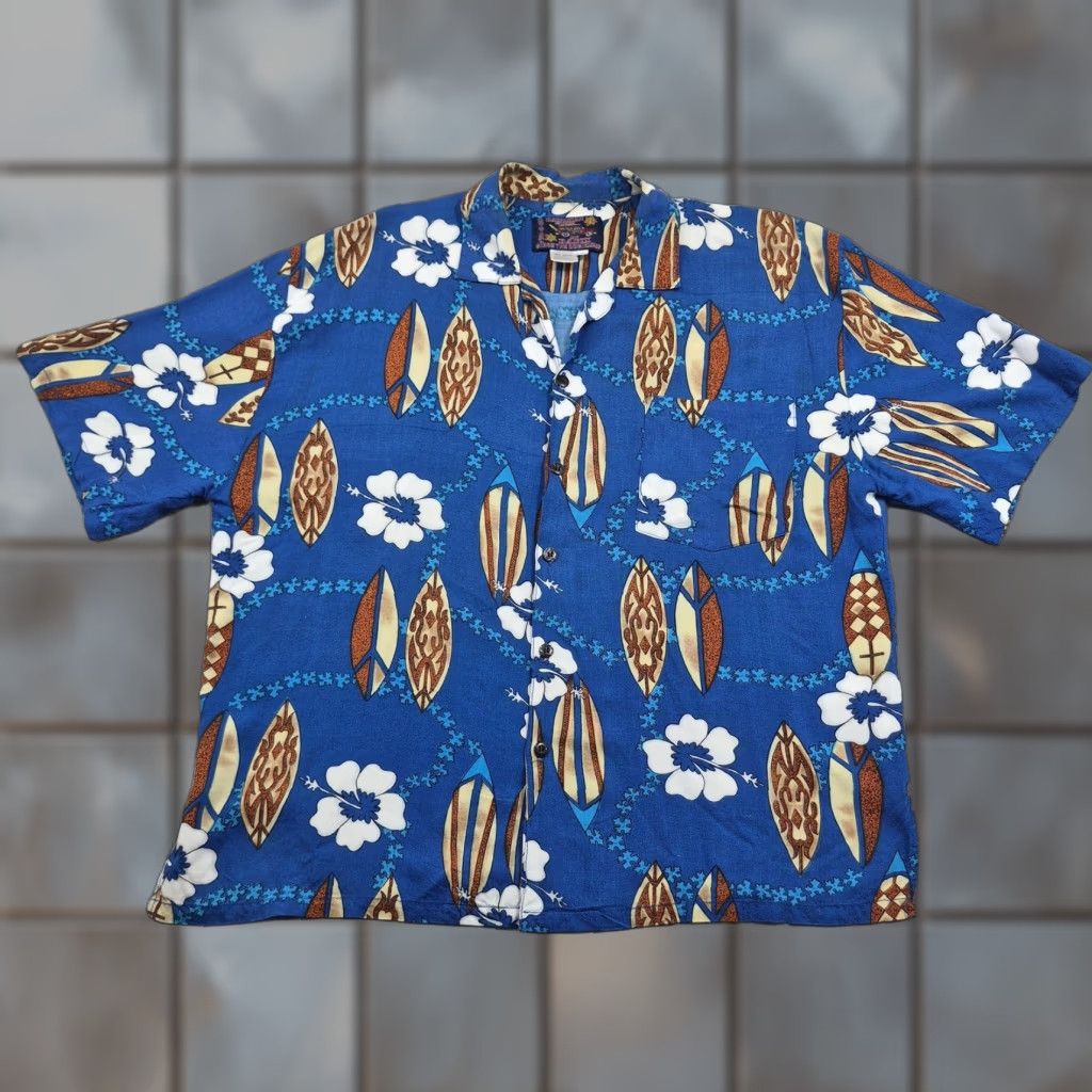Vintage VINTAGE Basix Button Up Shirt Mens Large Blue Hawaiian Surfboard Floral Rayon Shirt Size US L / EU 52-54 / 3 - 1 Thumbnail
