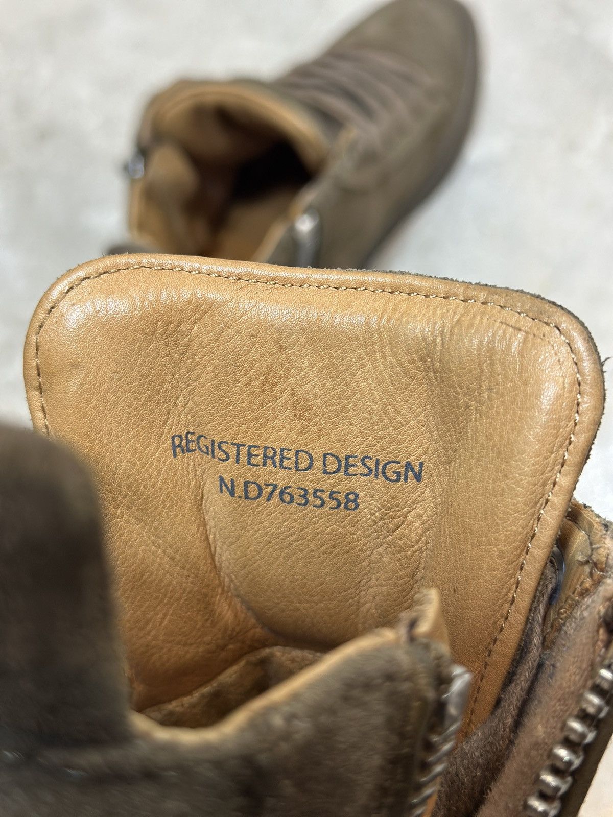 Diesel (FW17) S-NENTISH HI TOP Size US 9 / EU 42 - 11 Thumbnail