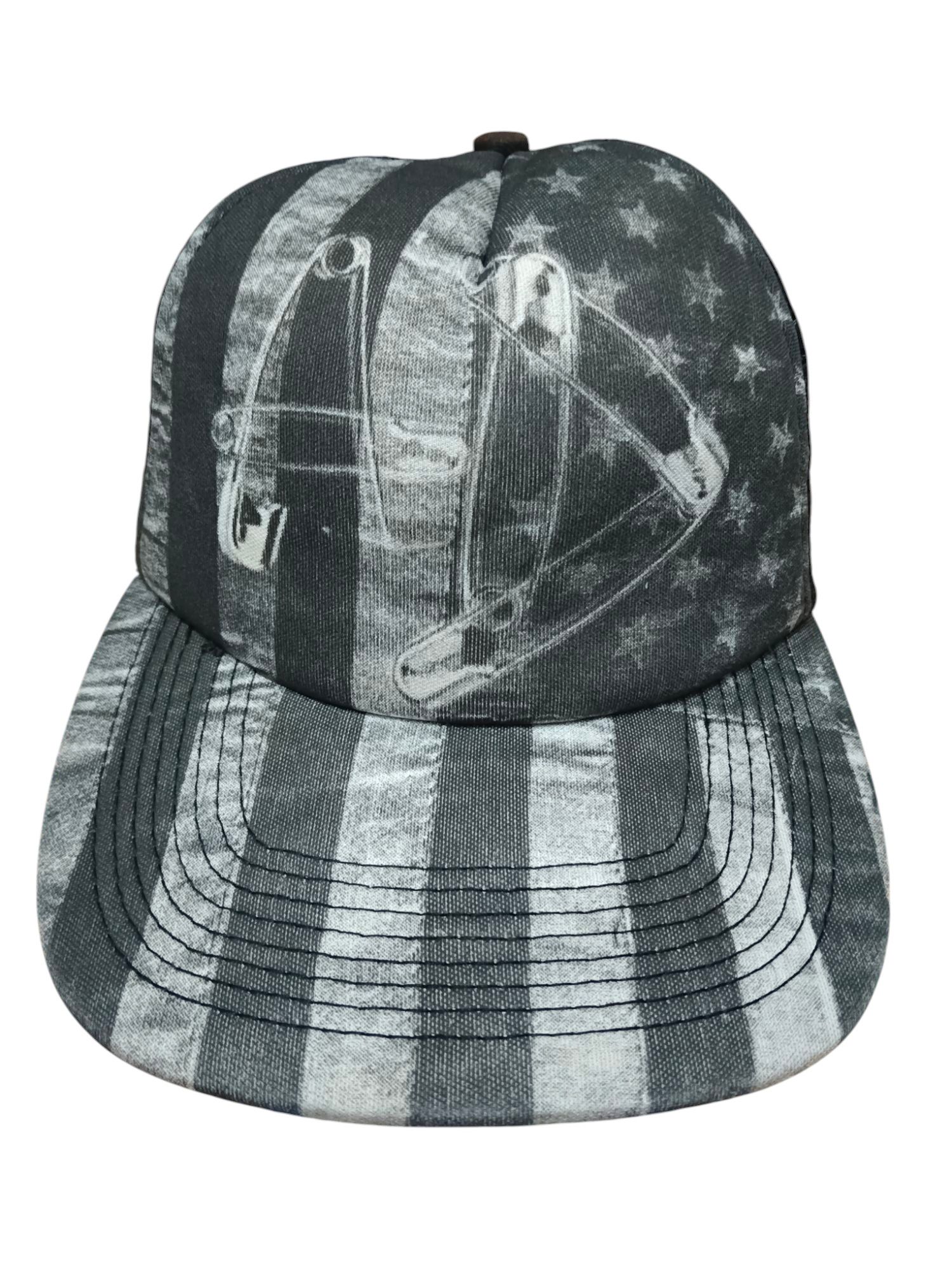 Undercover Abbey Undercover Iconic Safety Pins Logo Trucker Hat Size ONE SIZE - 1 Thumbnail